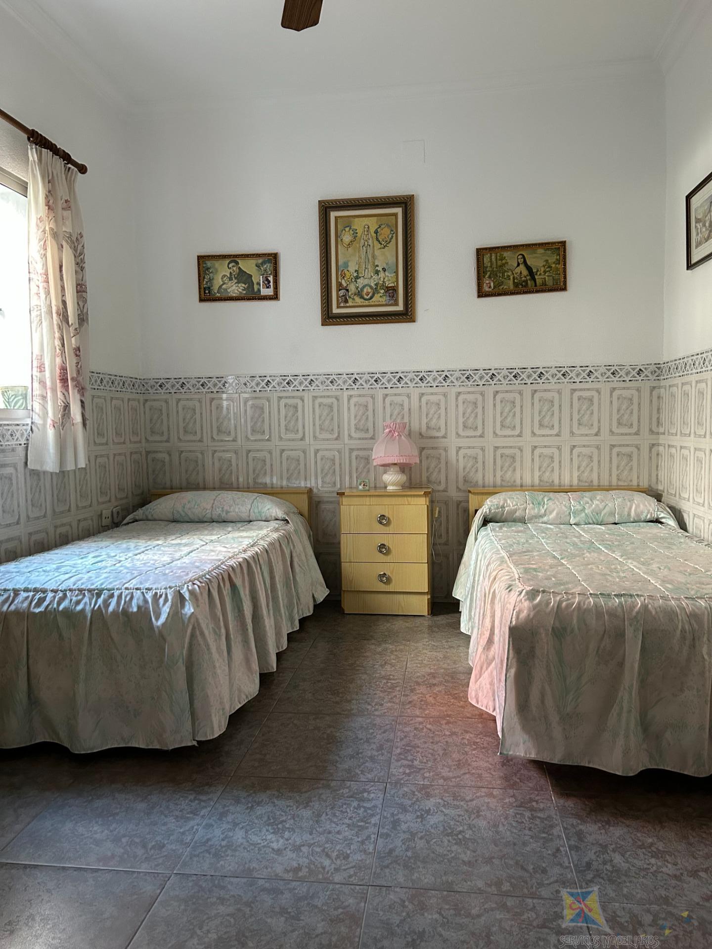 For sale of house in Mairena del Aljarafe