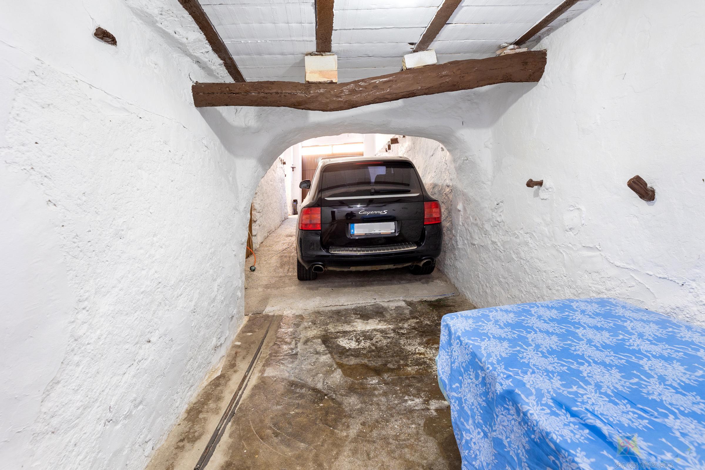 For sale of house in Alhama de Granada