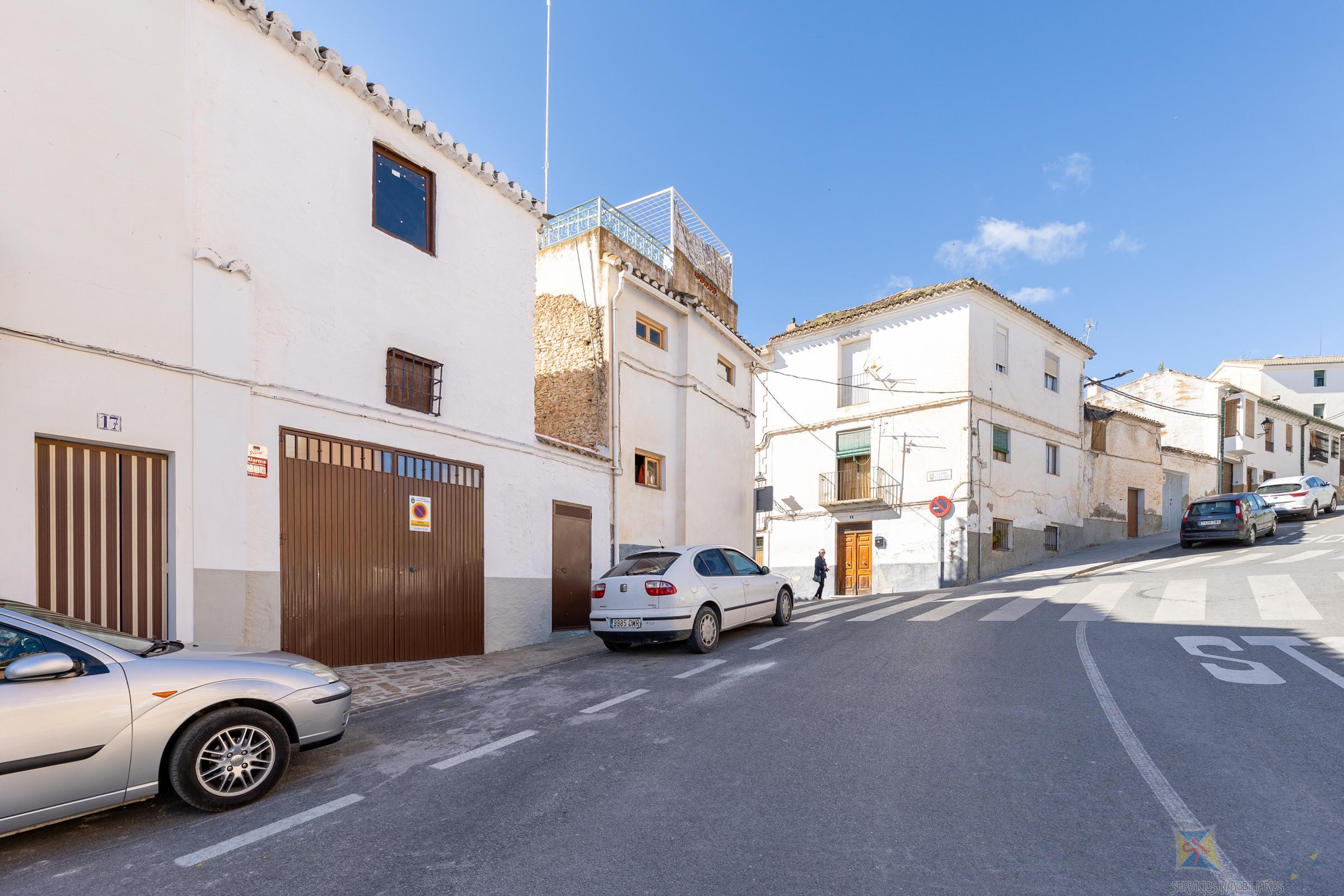 For sale of house in Alhama de Granada