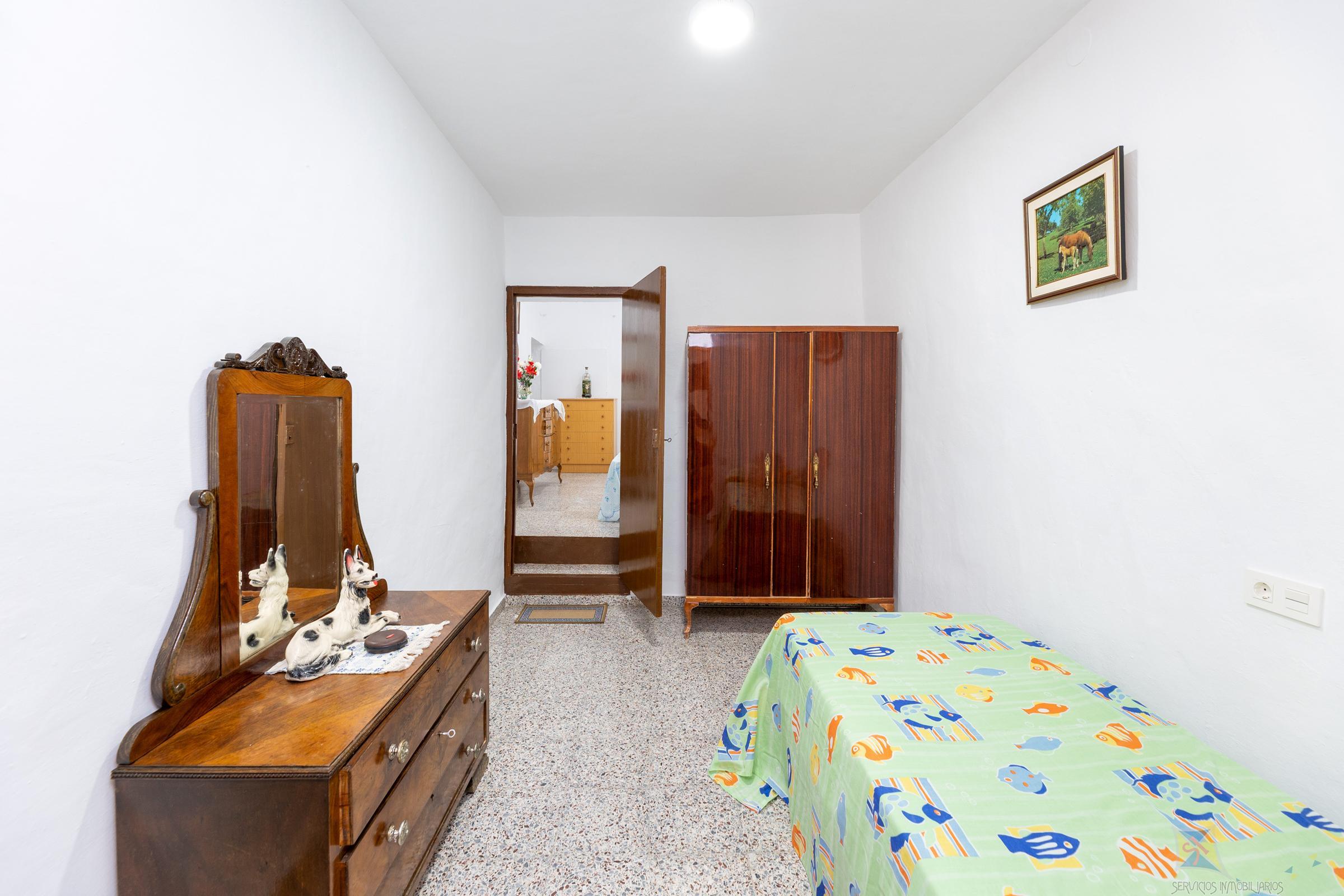 For sale of house in Alhama de Granada