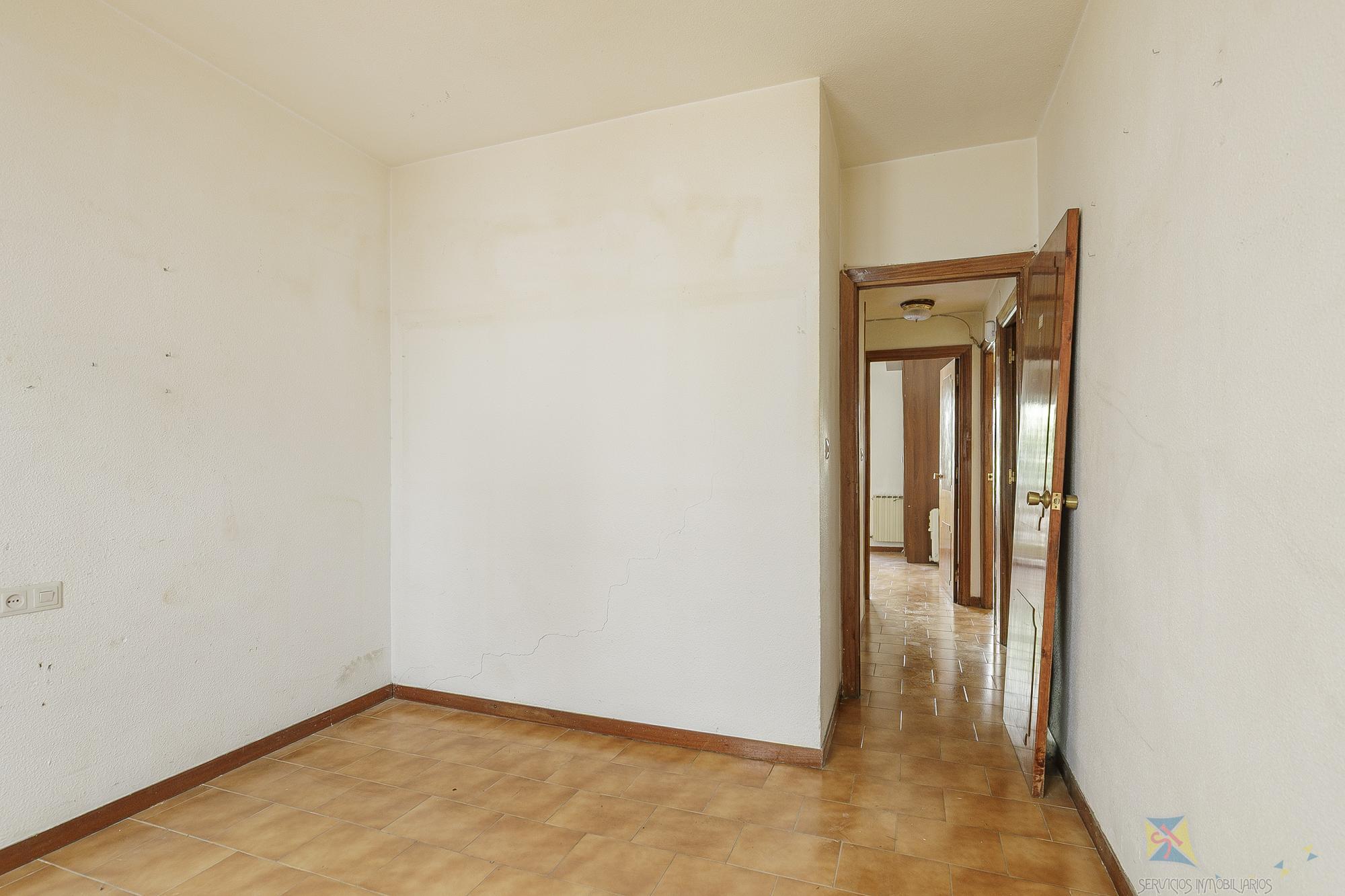 For sale of flat in Granada