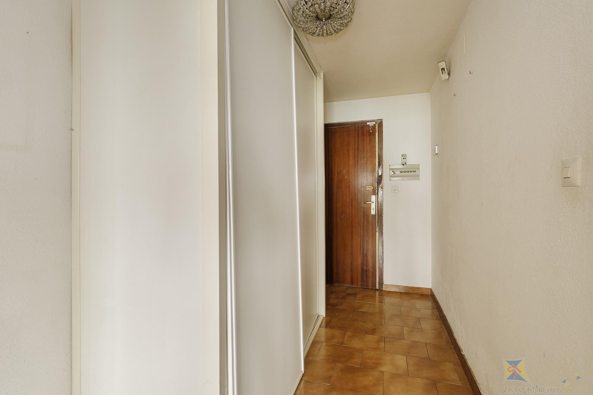 For sale of flat in Granada