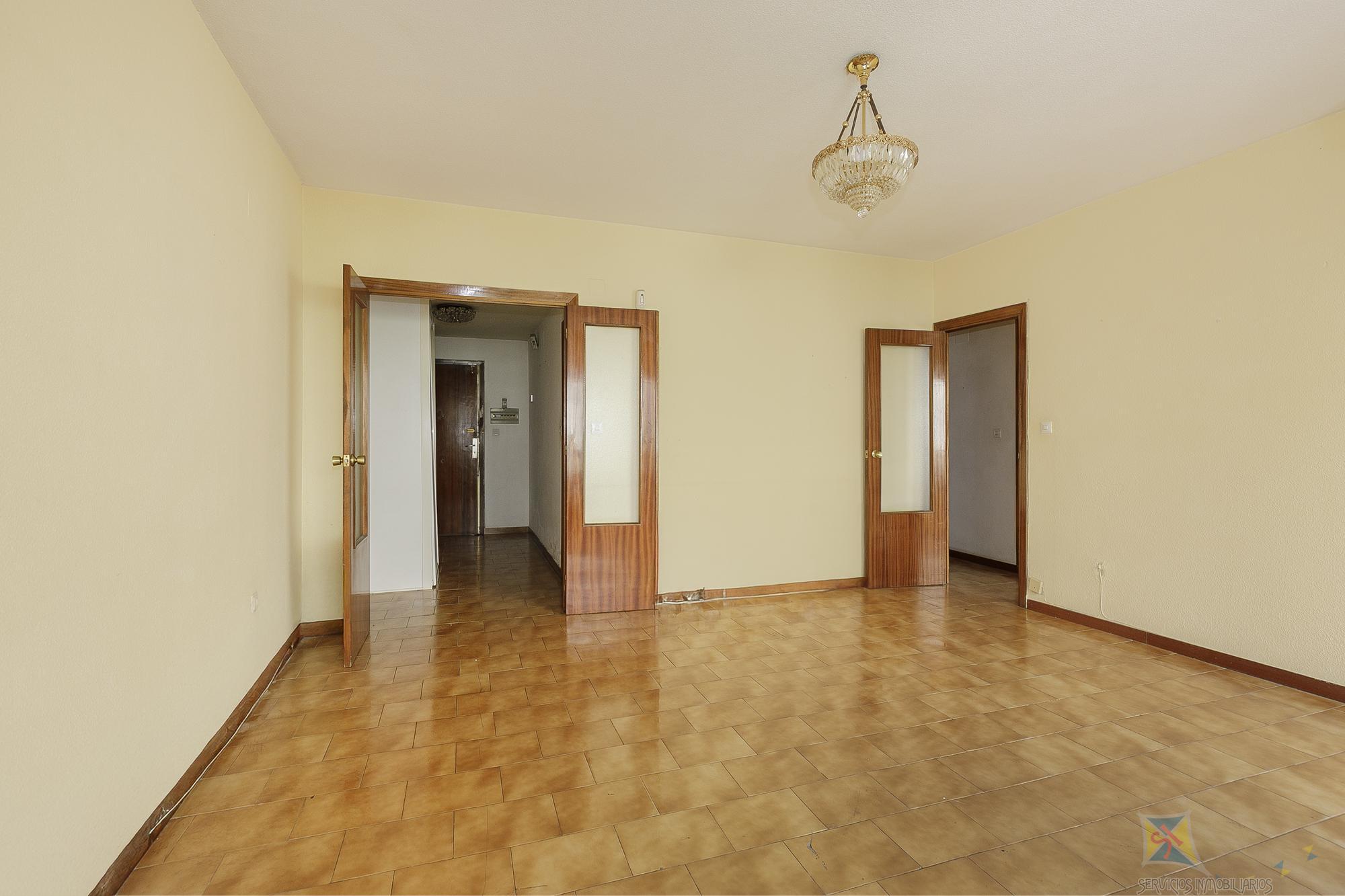 For sale of flat in Granada