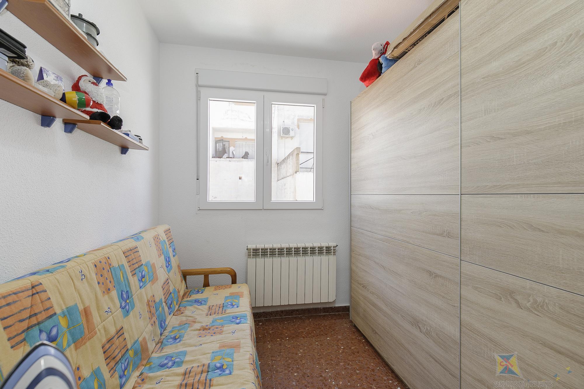 For sale of house in Otura
