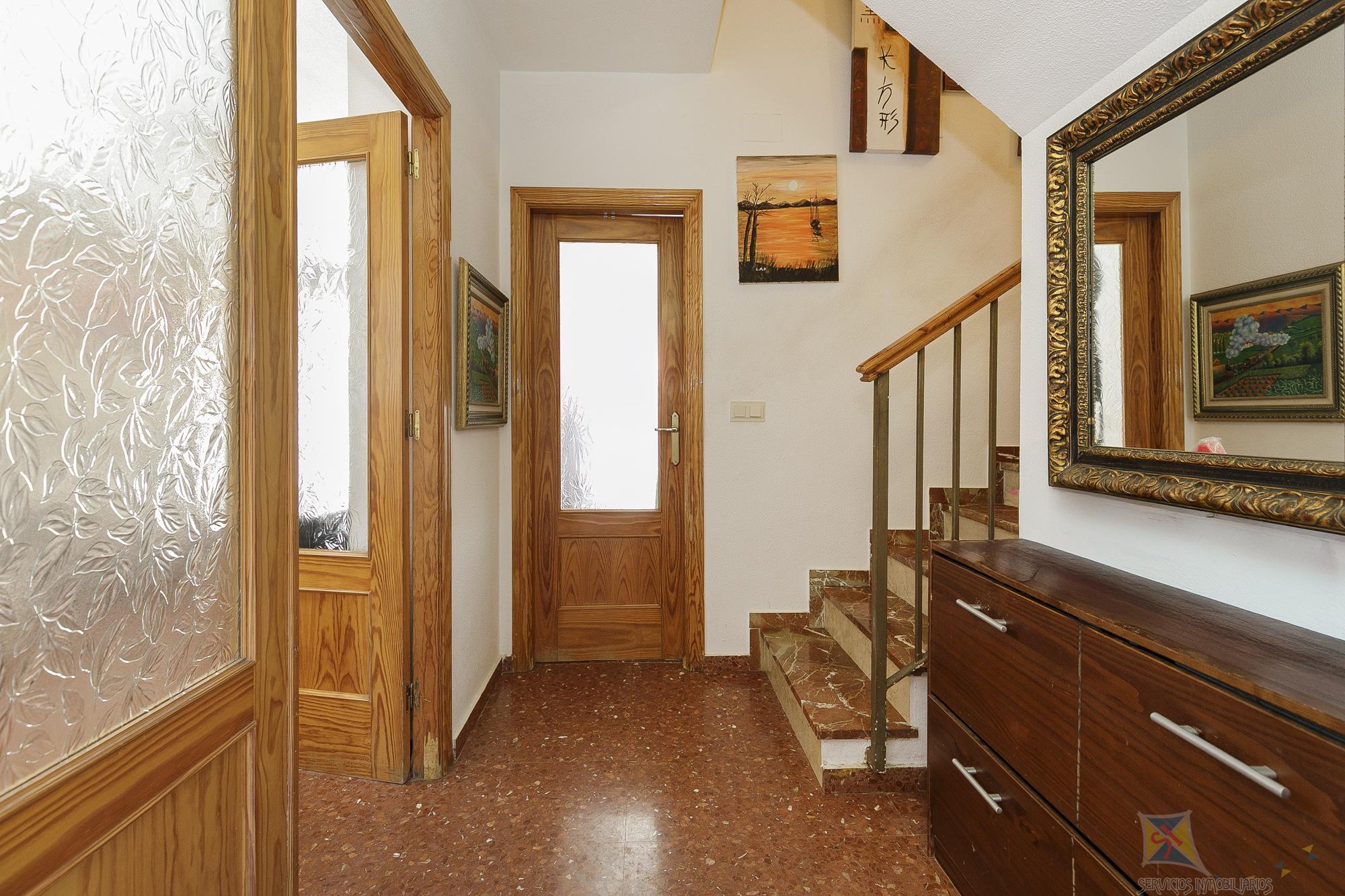 For sale of house in Otura
