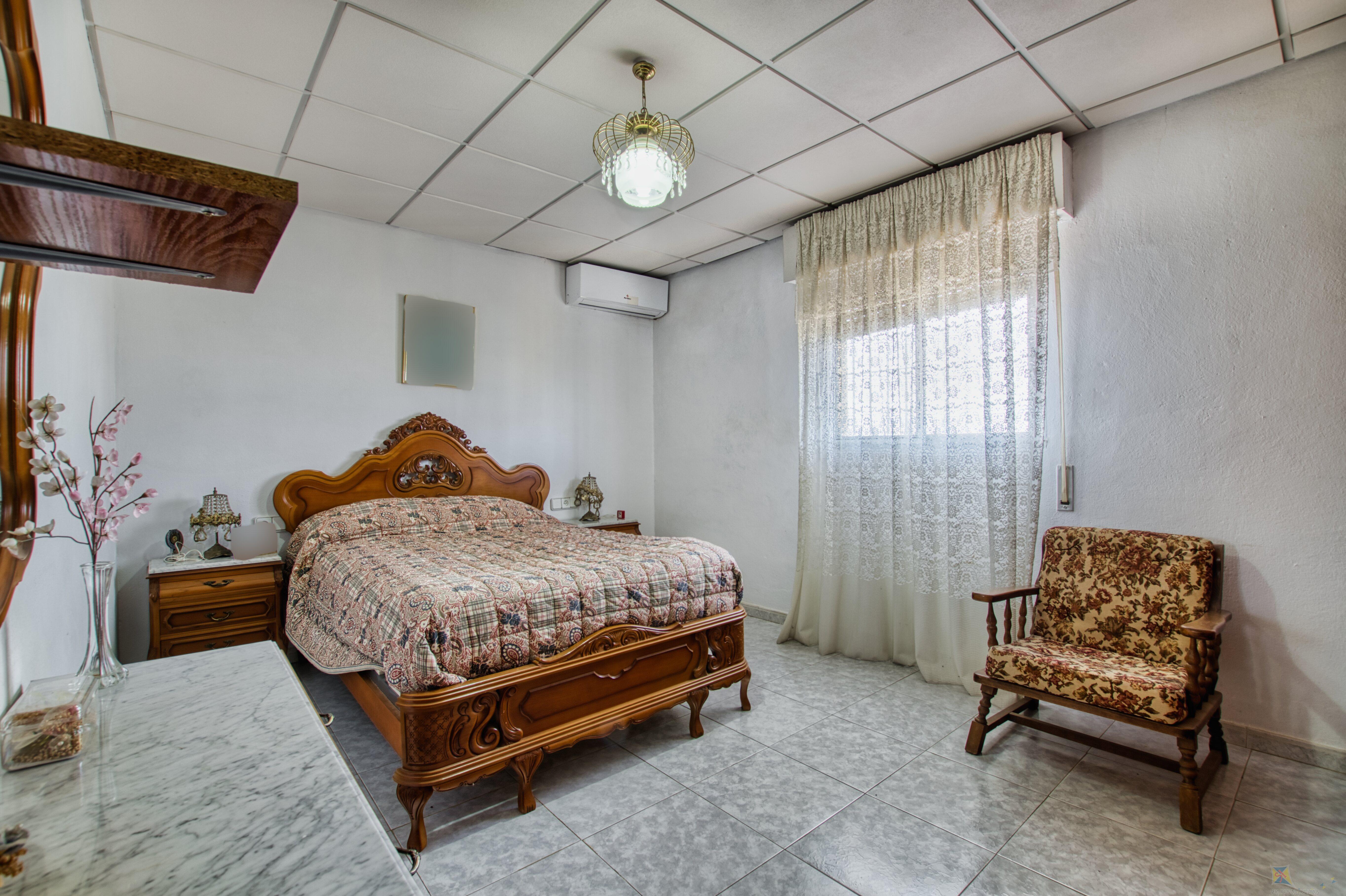 For sale of farmhouse in Torre del mar