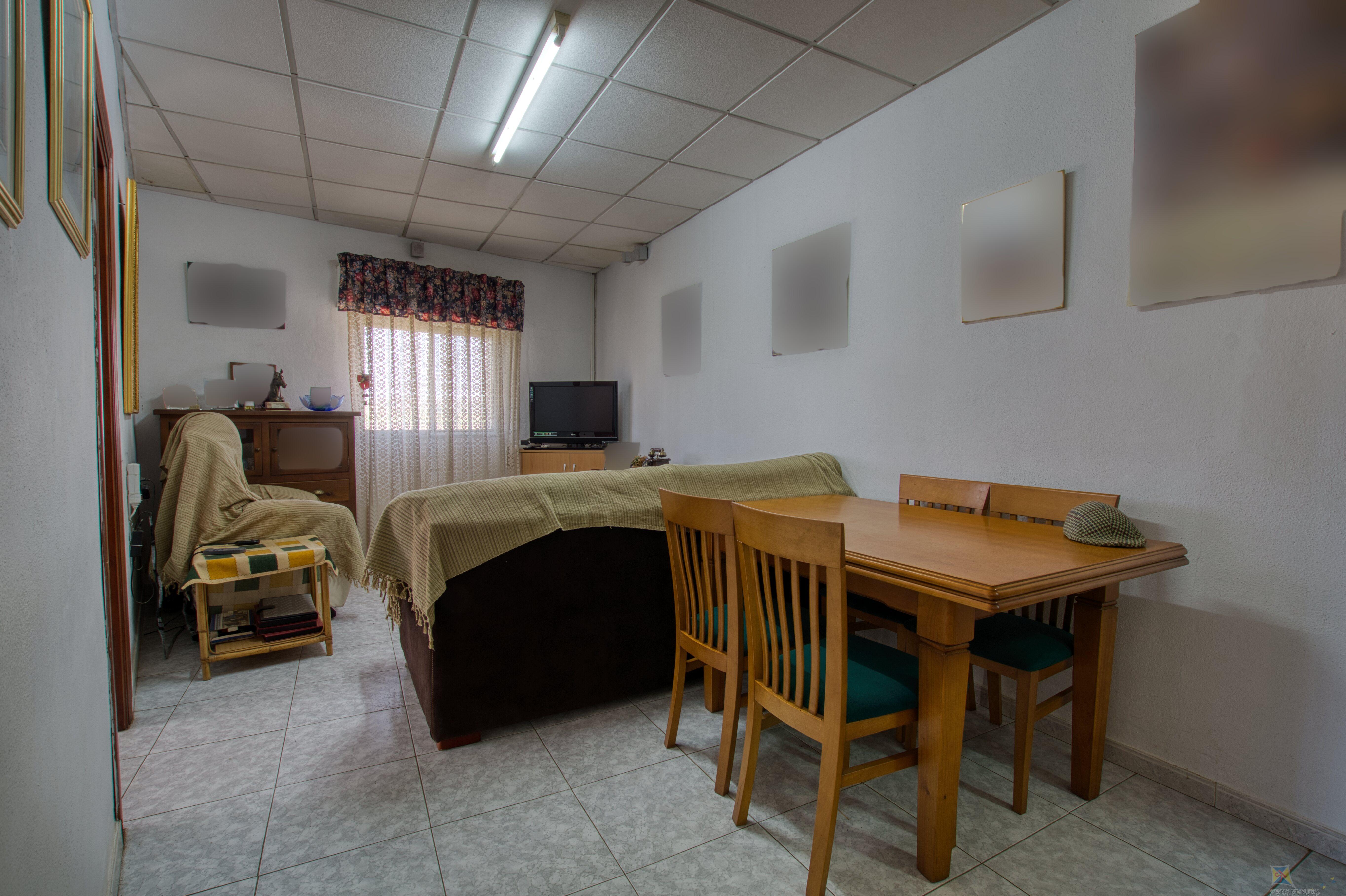 For sale of farmhouse in Torre del mar