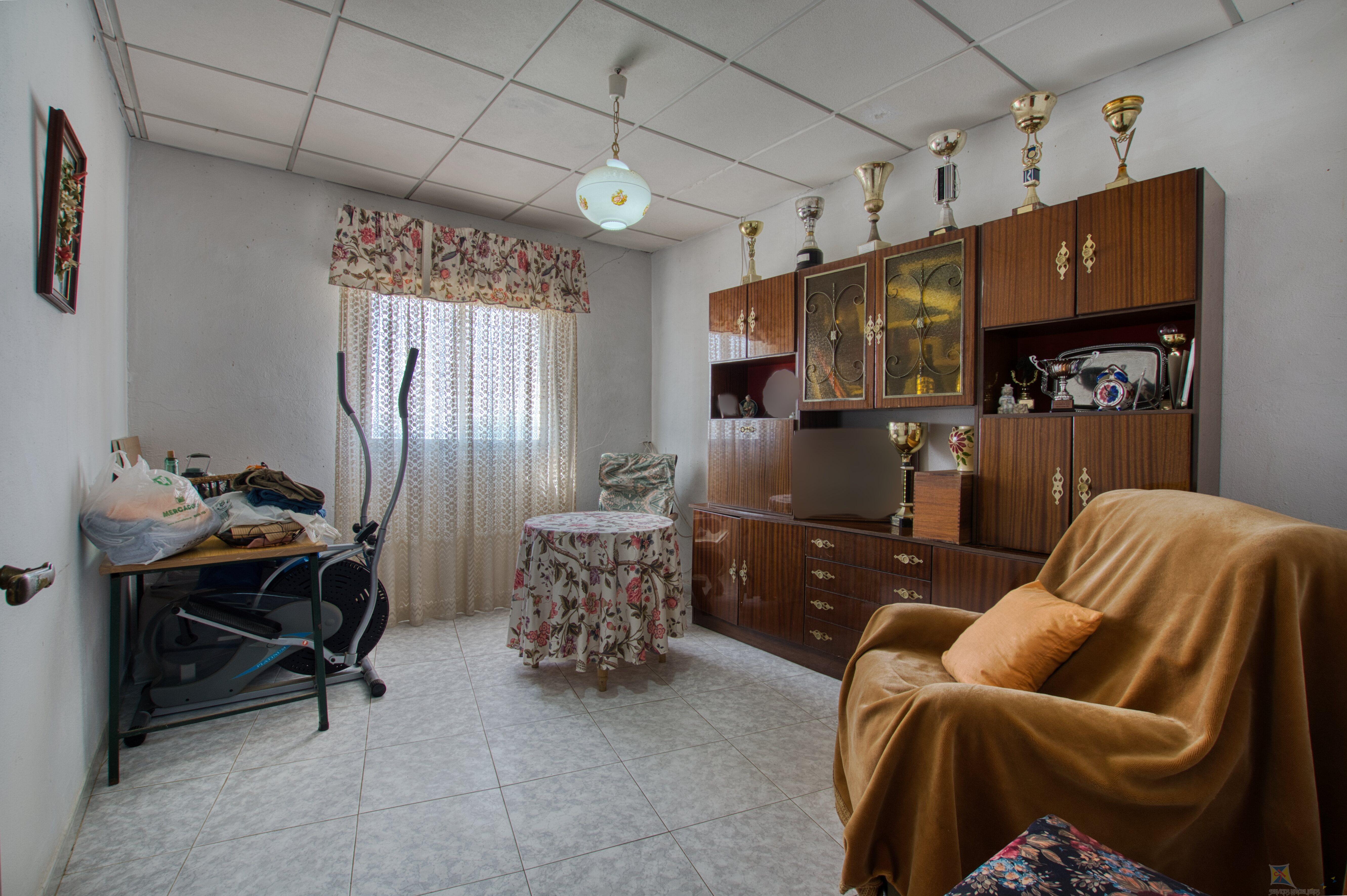 For sale of farmhouse in Torre del mar
