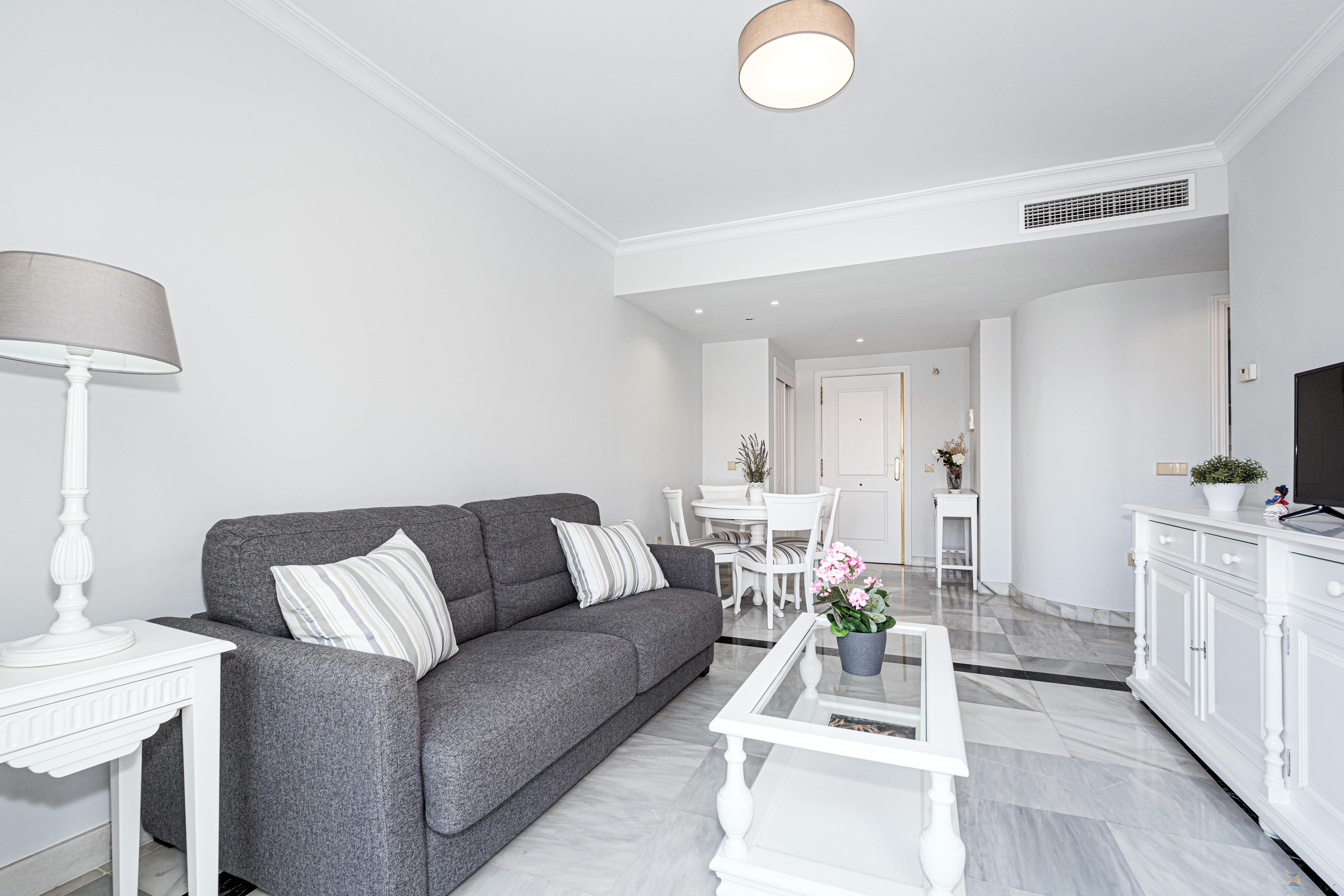 For sale of apartment in Marbella