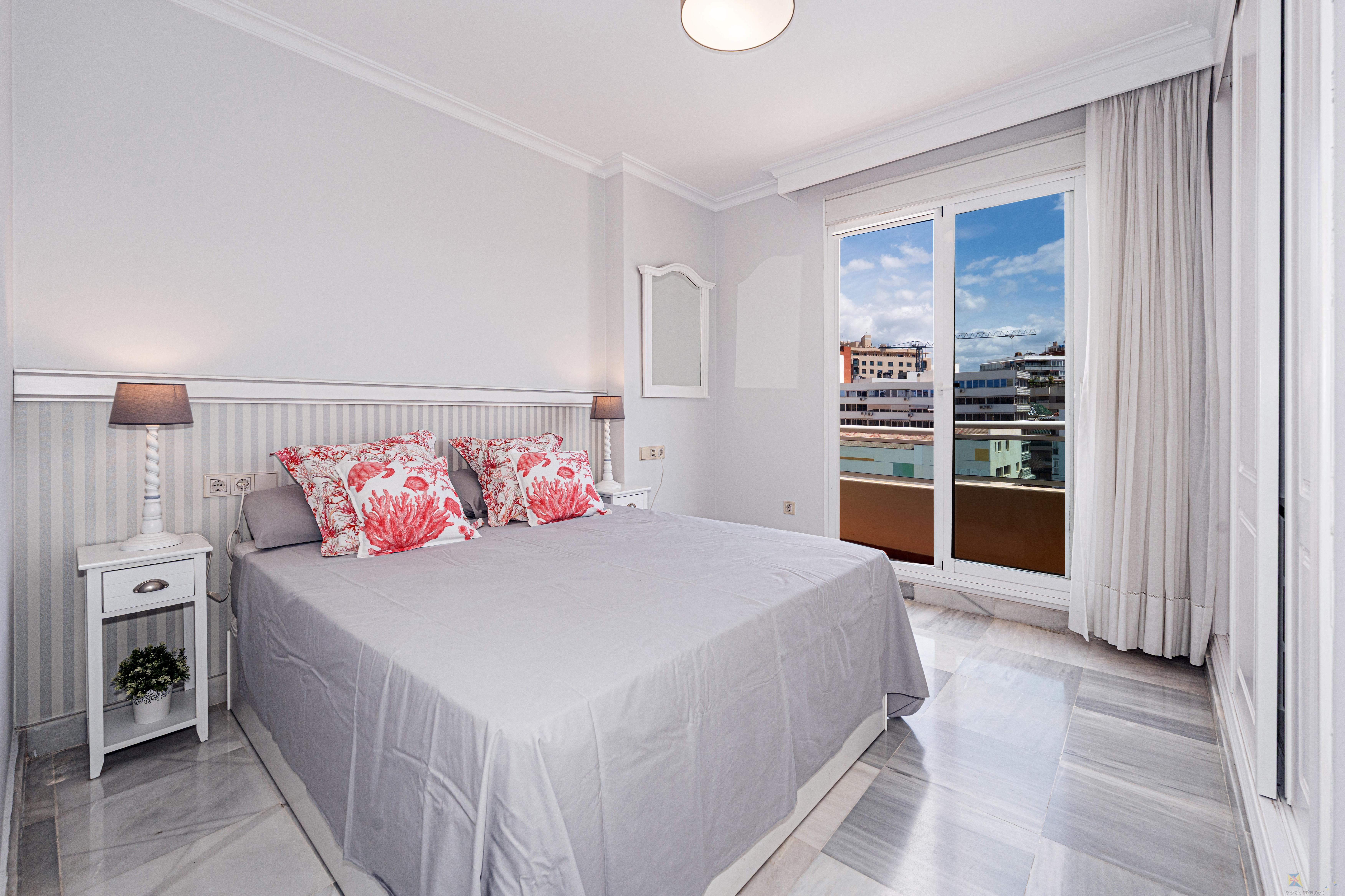 For sale of apartment in Marbella