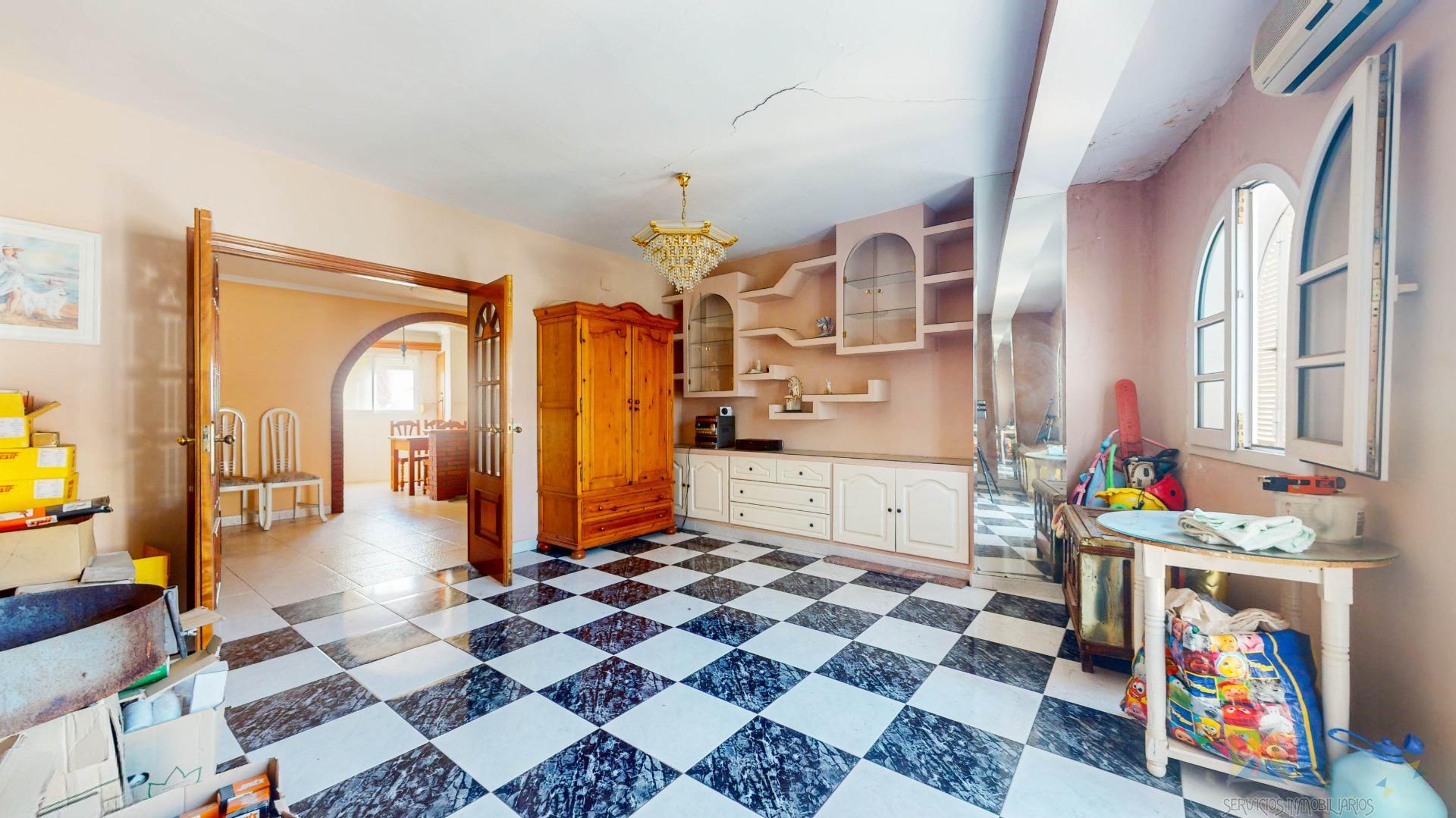 For sale of building in Málaga