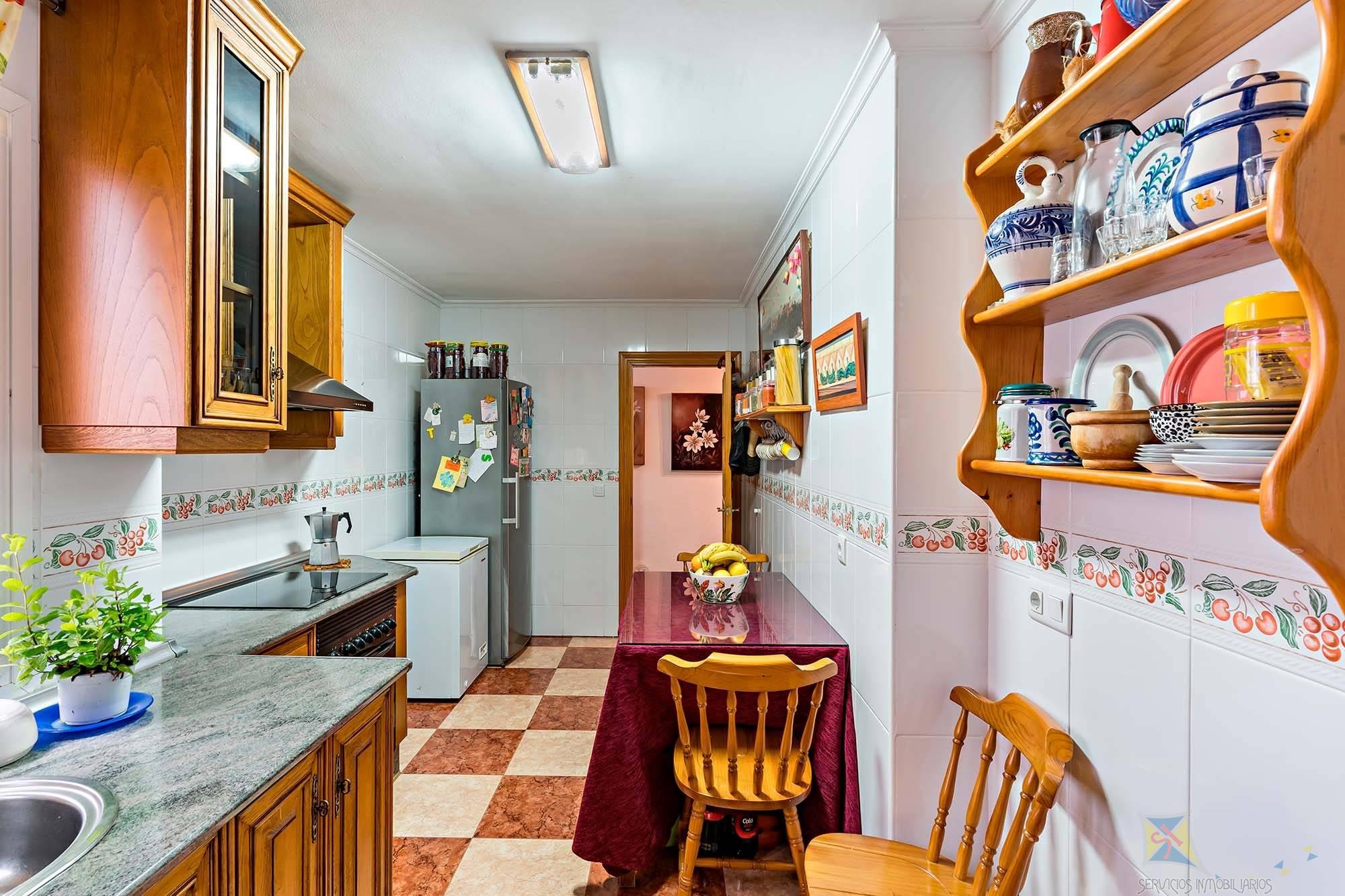 For sale of flat in Roquetas de Mar