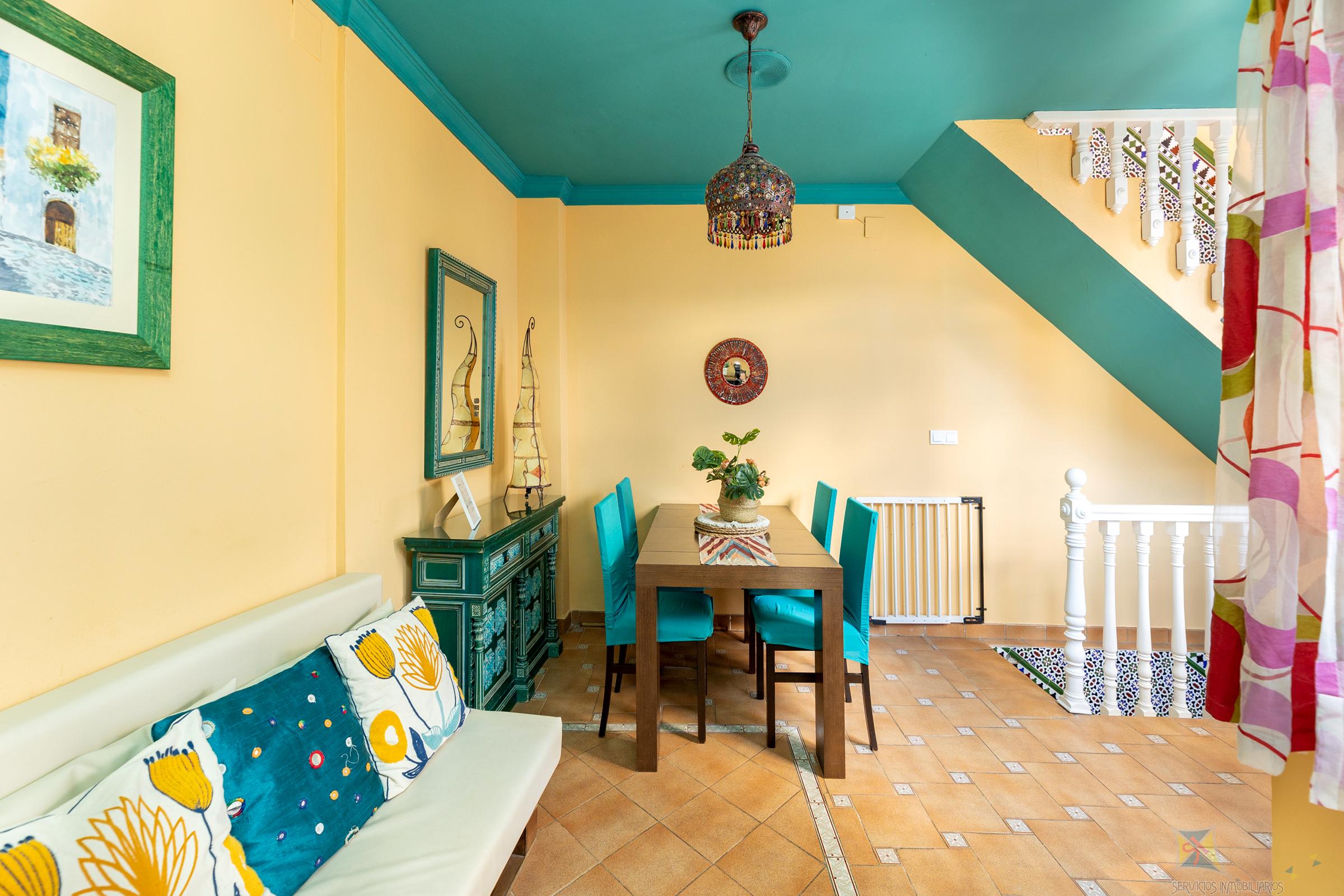 For sale of villa in Granada
