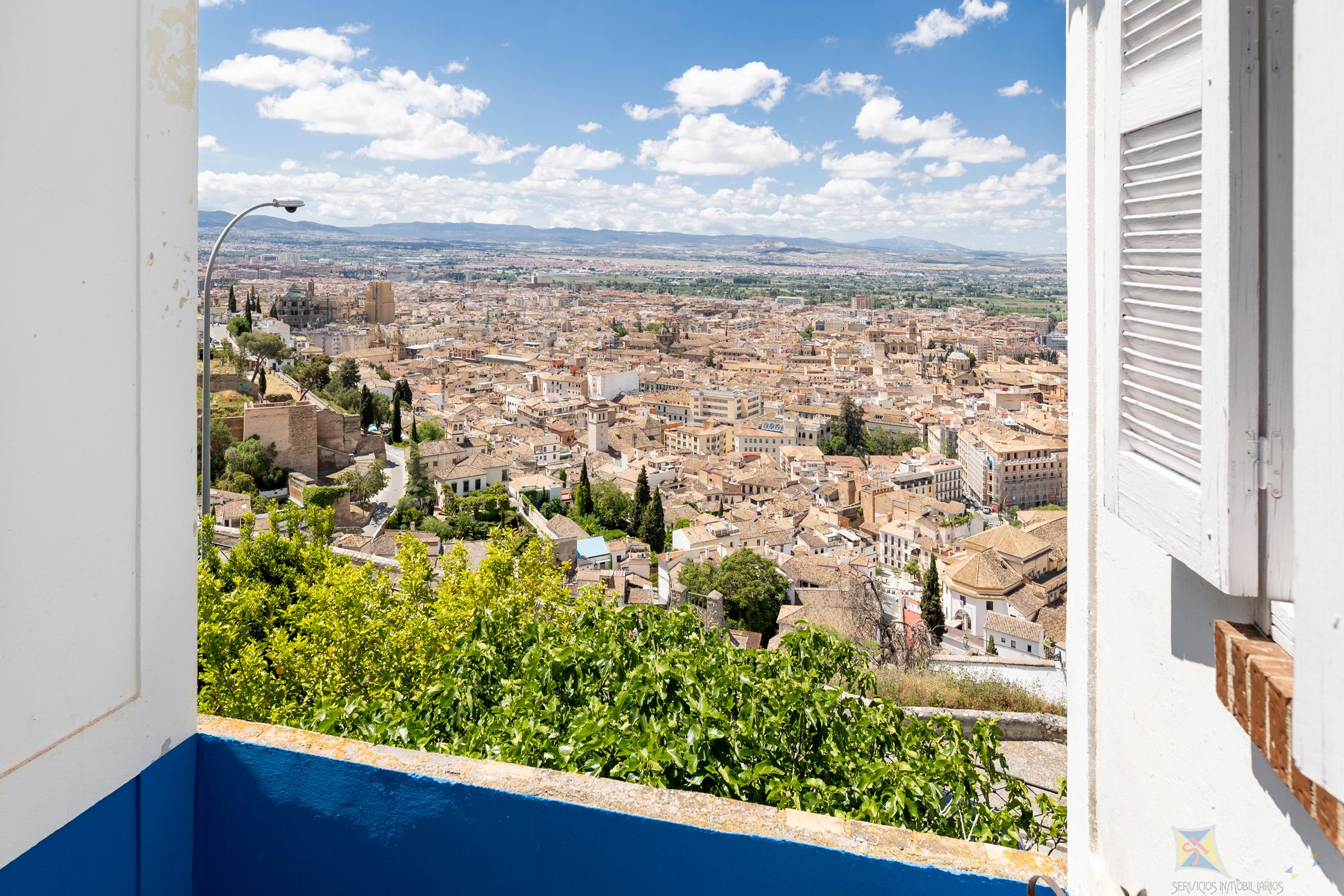 For sale of villa in Granada