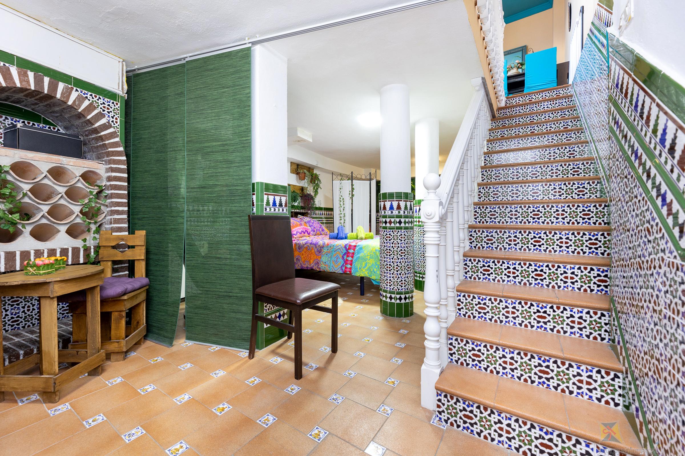 For sale of villa in Granada