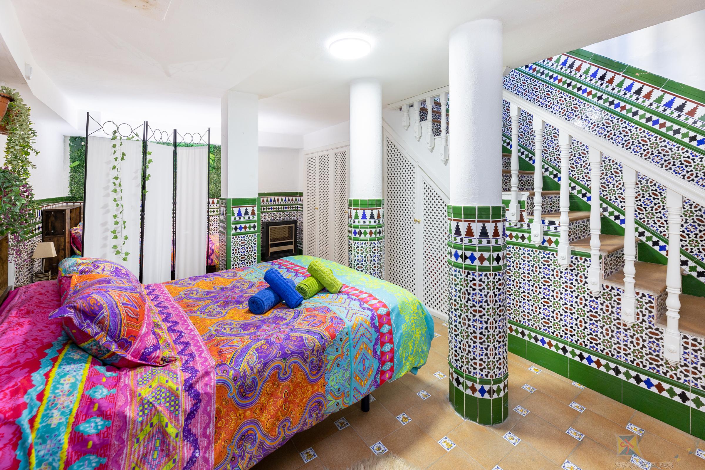 For sale of villa in Granada