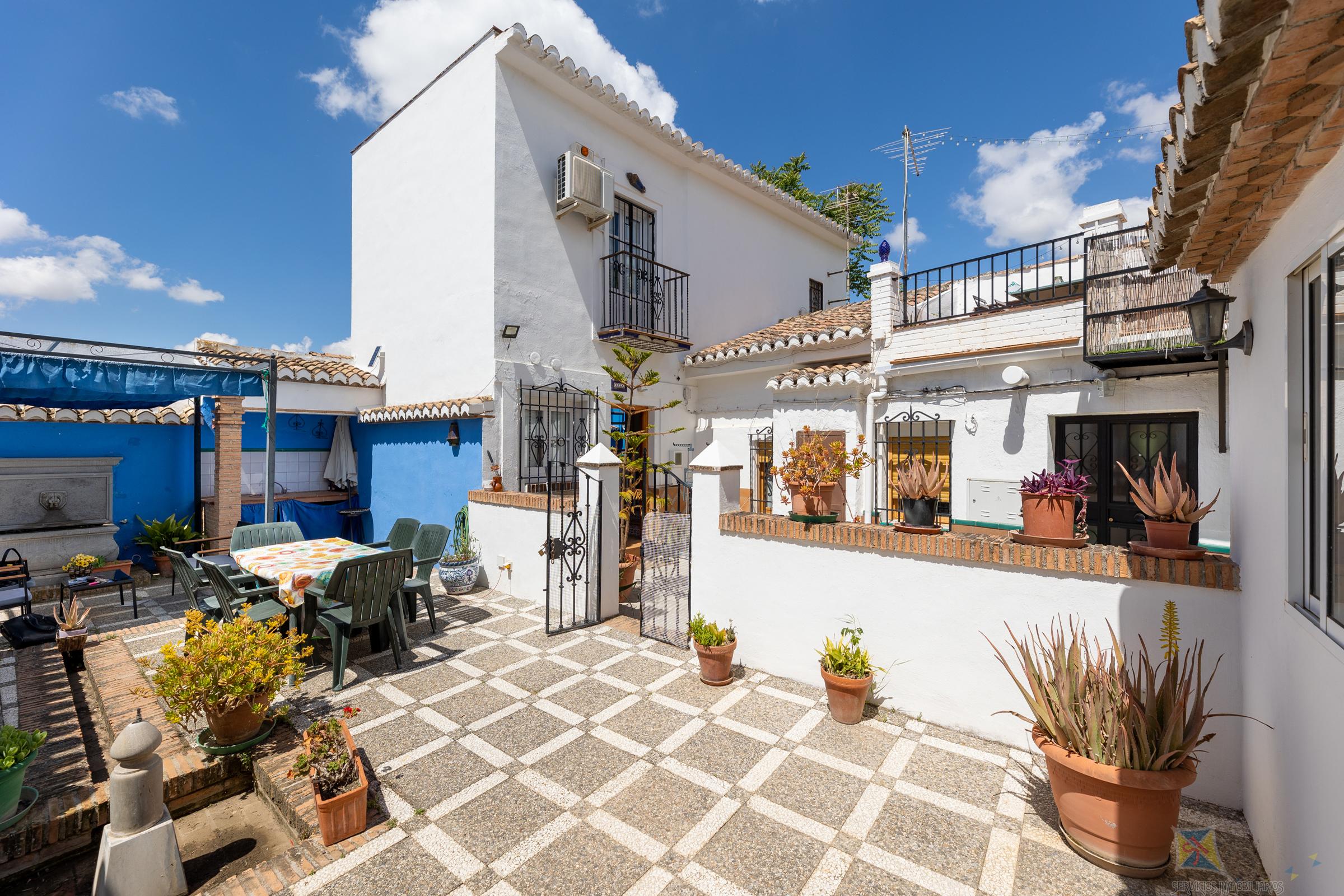 For sale of study in Granada