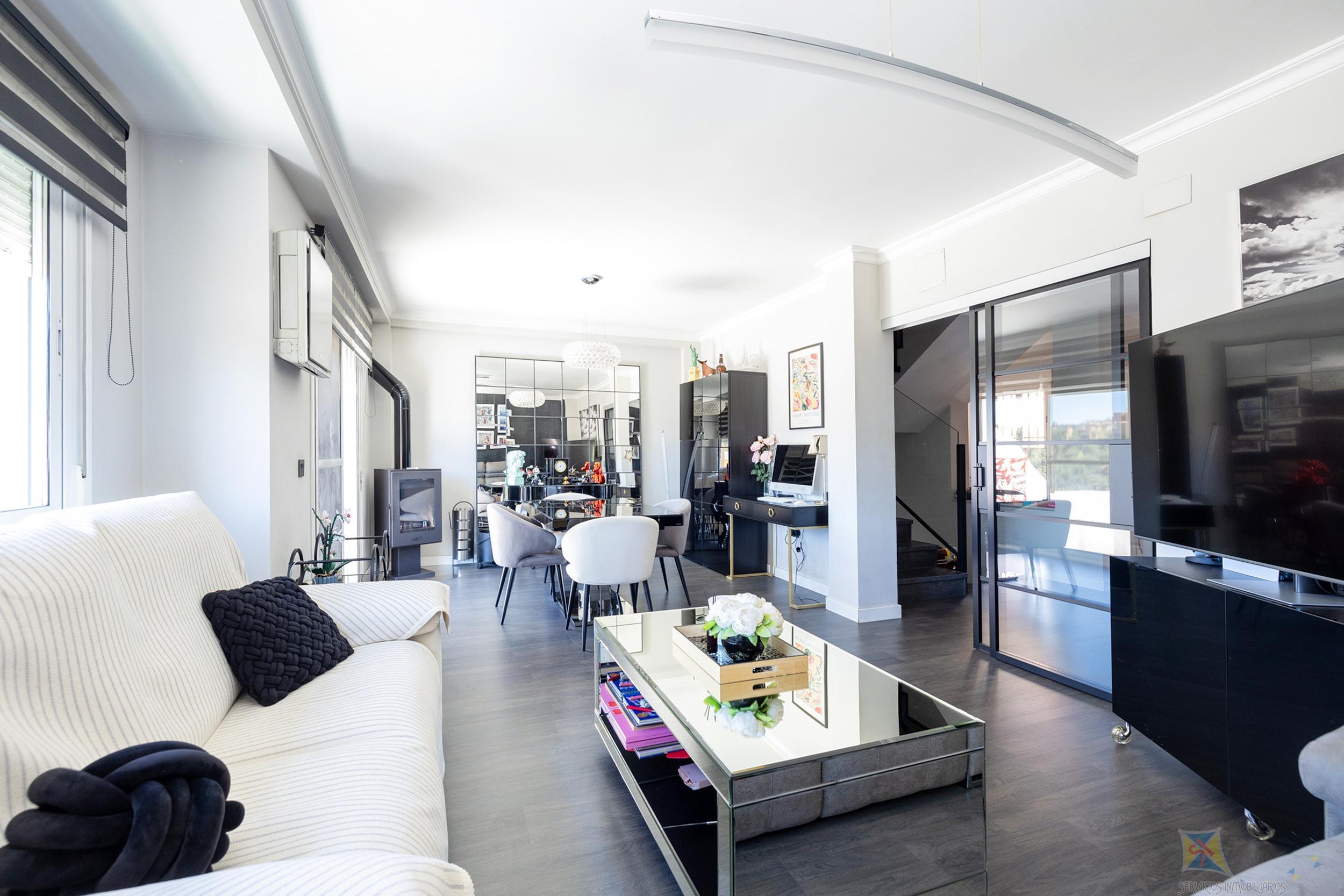 For sale of house in Granada