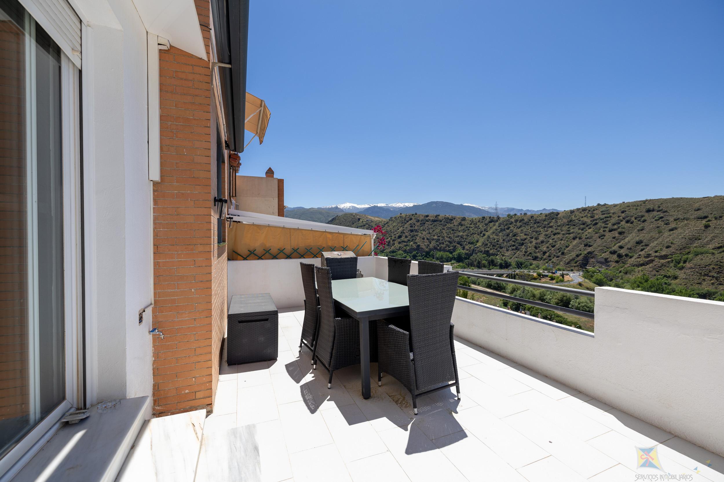 For sale of house in Granada