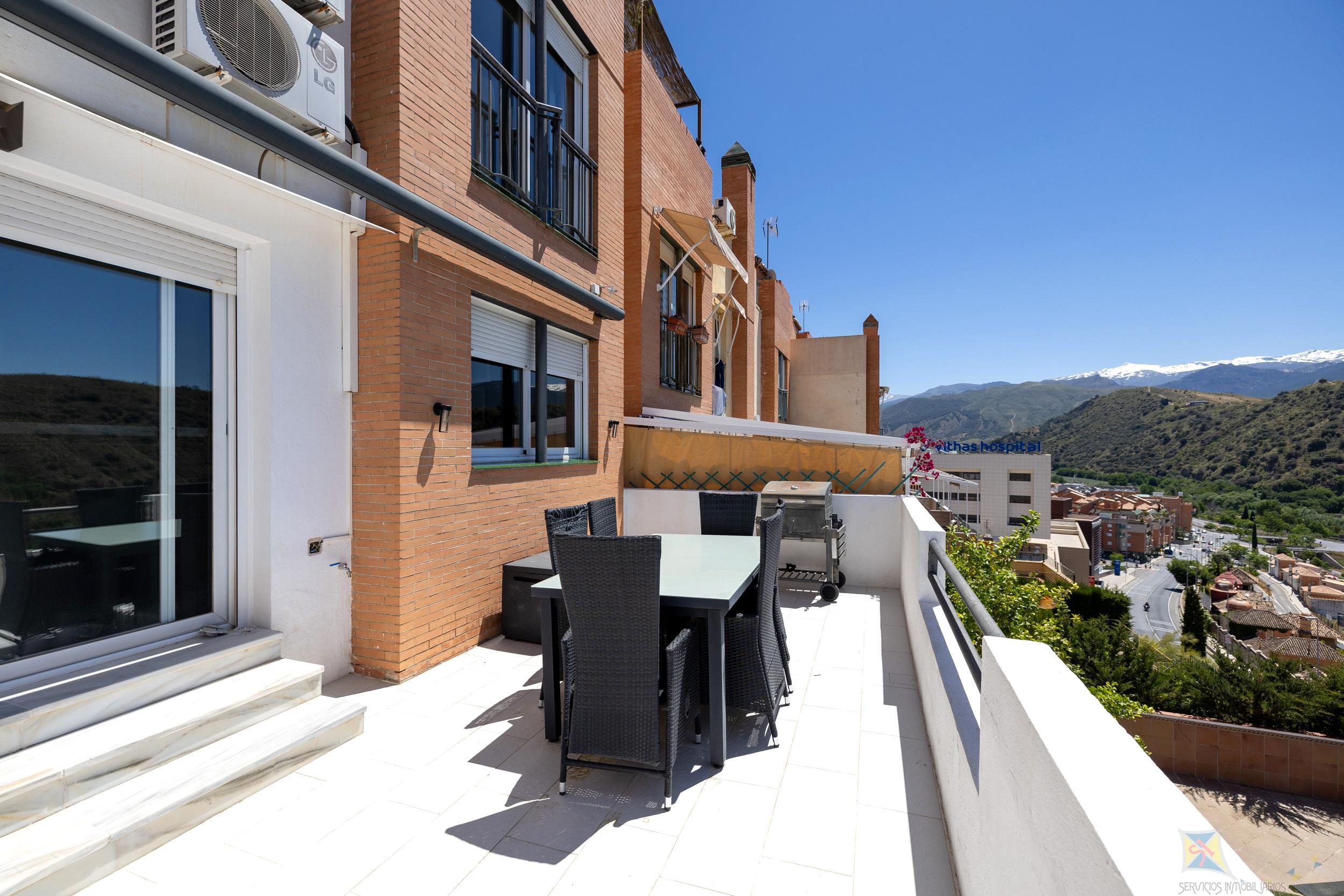 For sale of house in Granada
