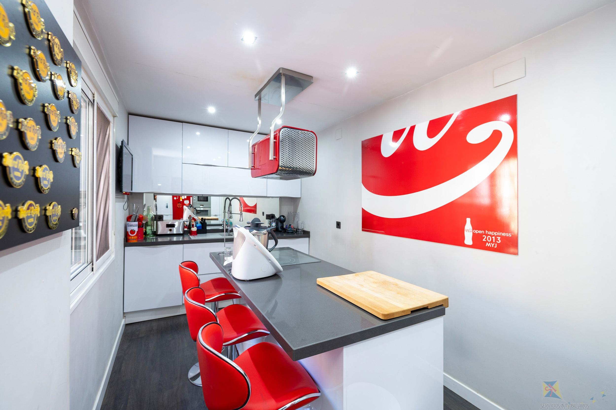 For sale of house in Granada