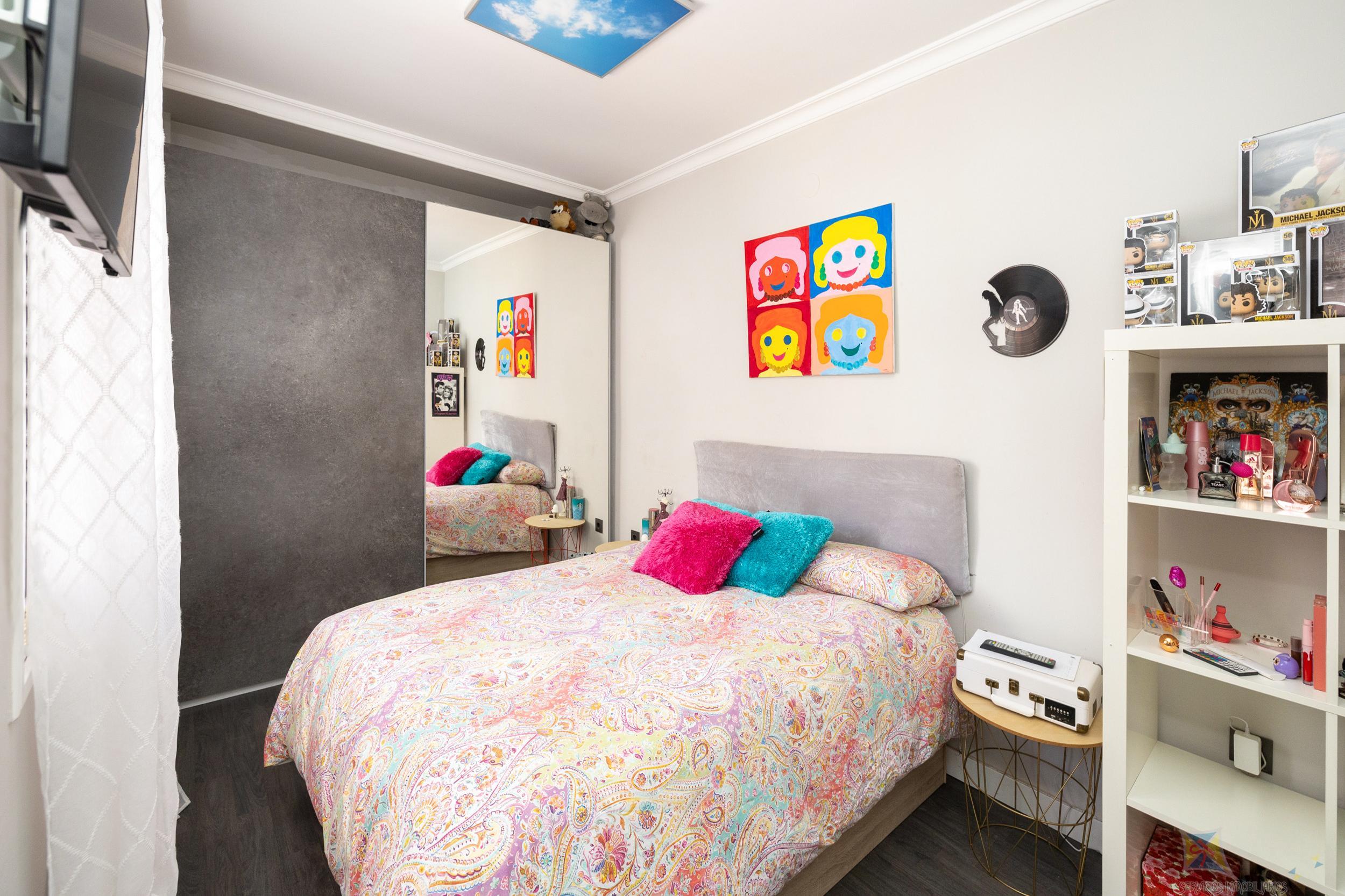 For sale of house in Granada