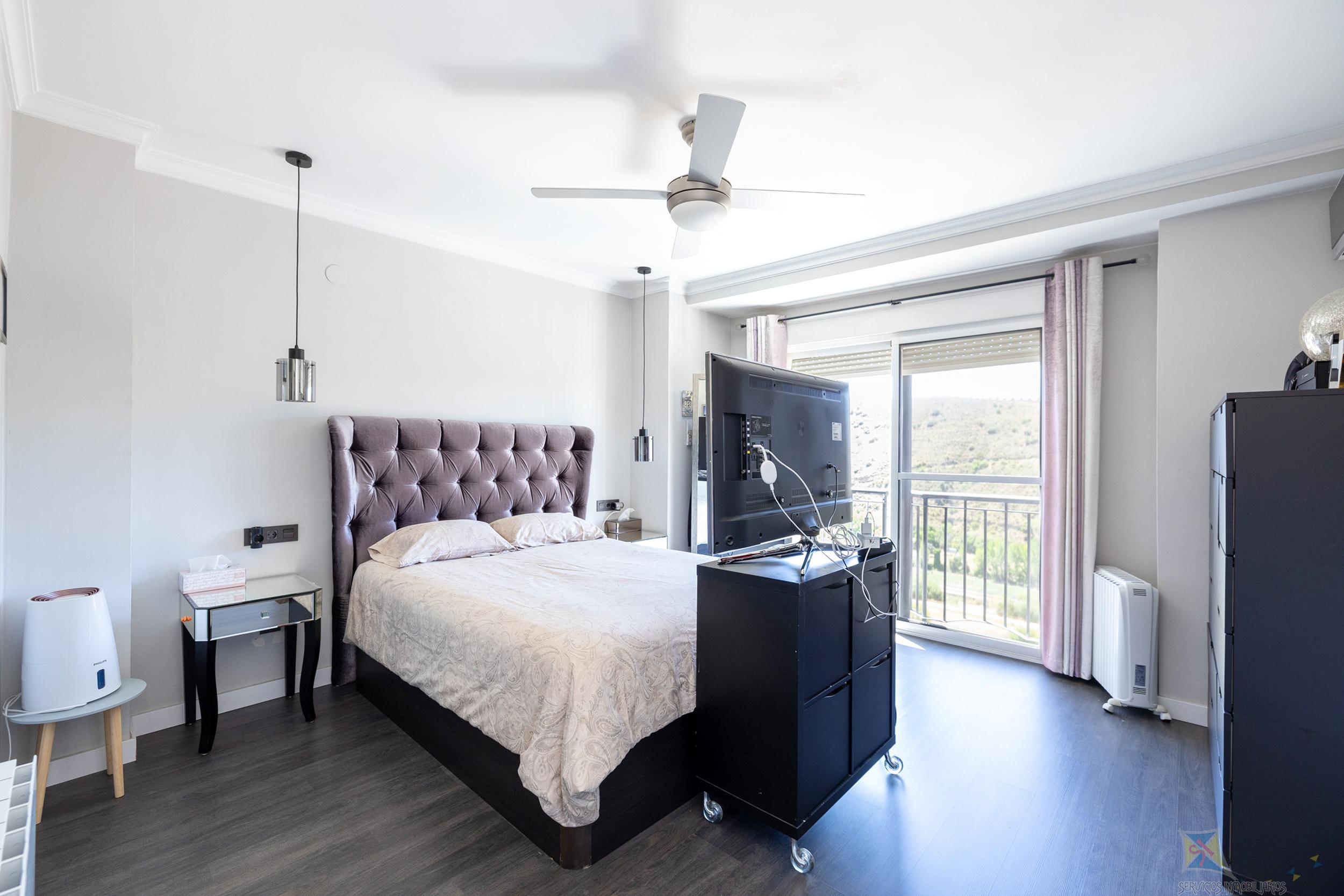 For sale of house in Granada