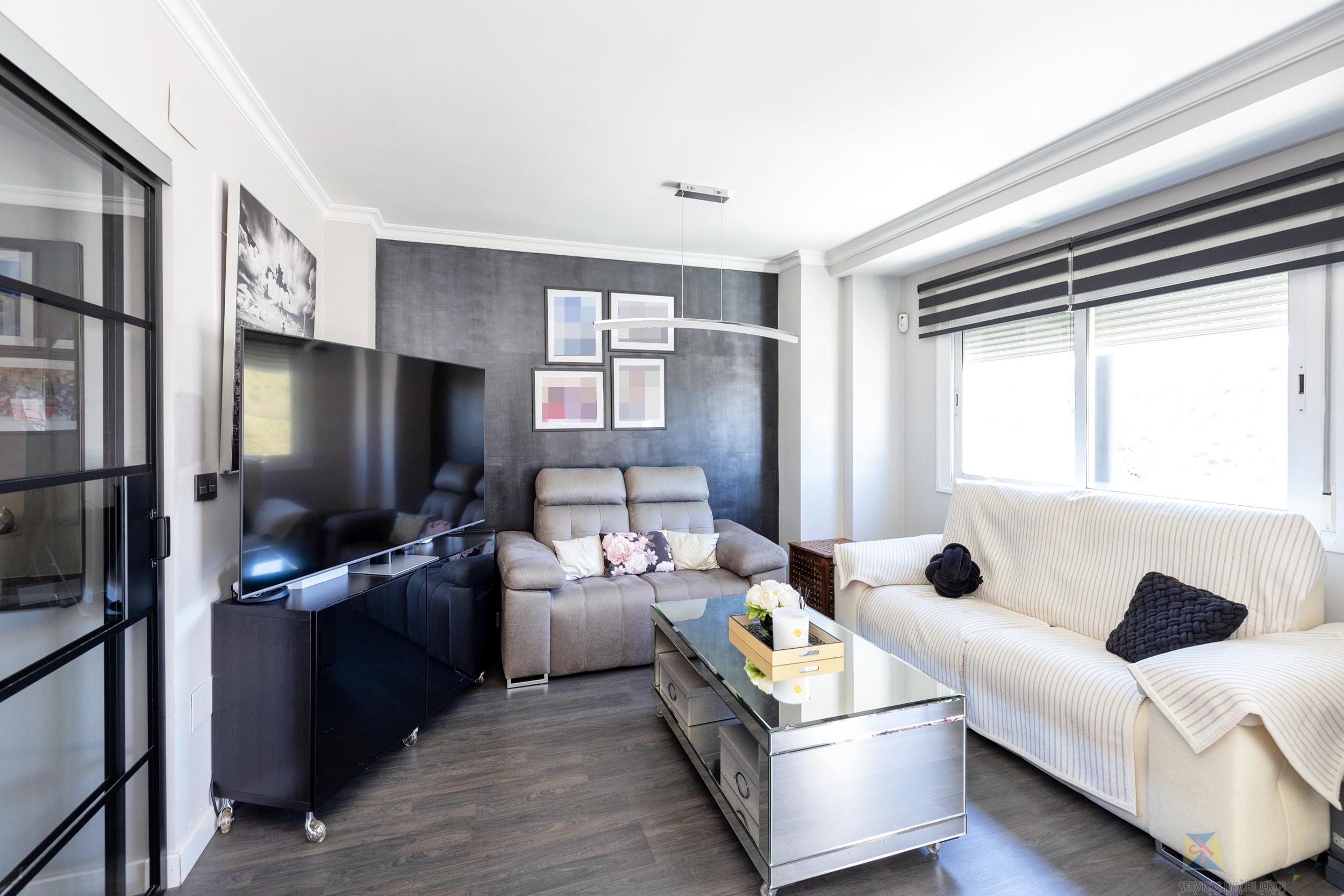 For sale of house in Granada