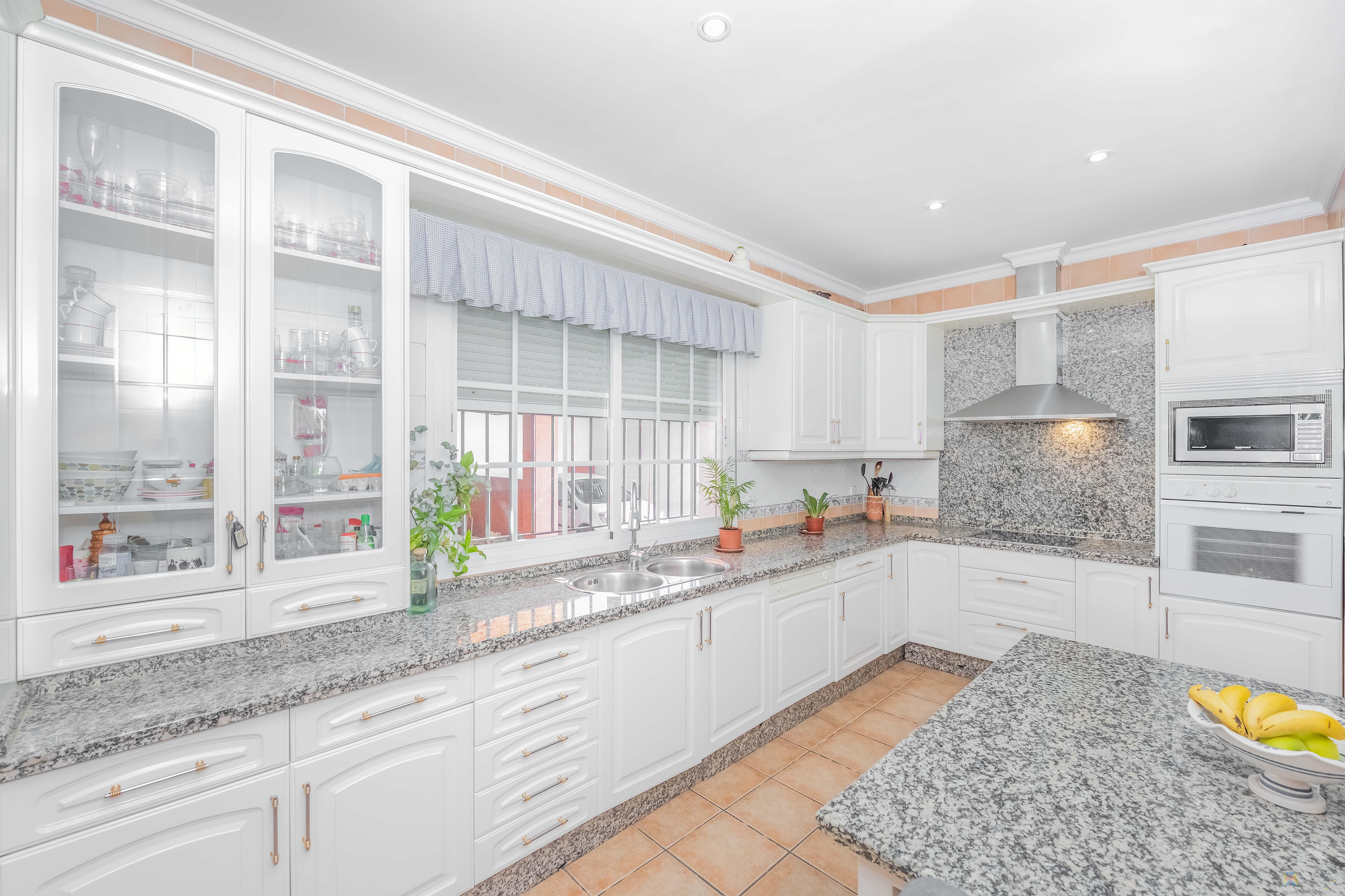For sale of villa in Dos Hermanas
