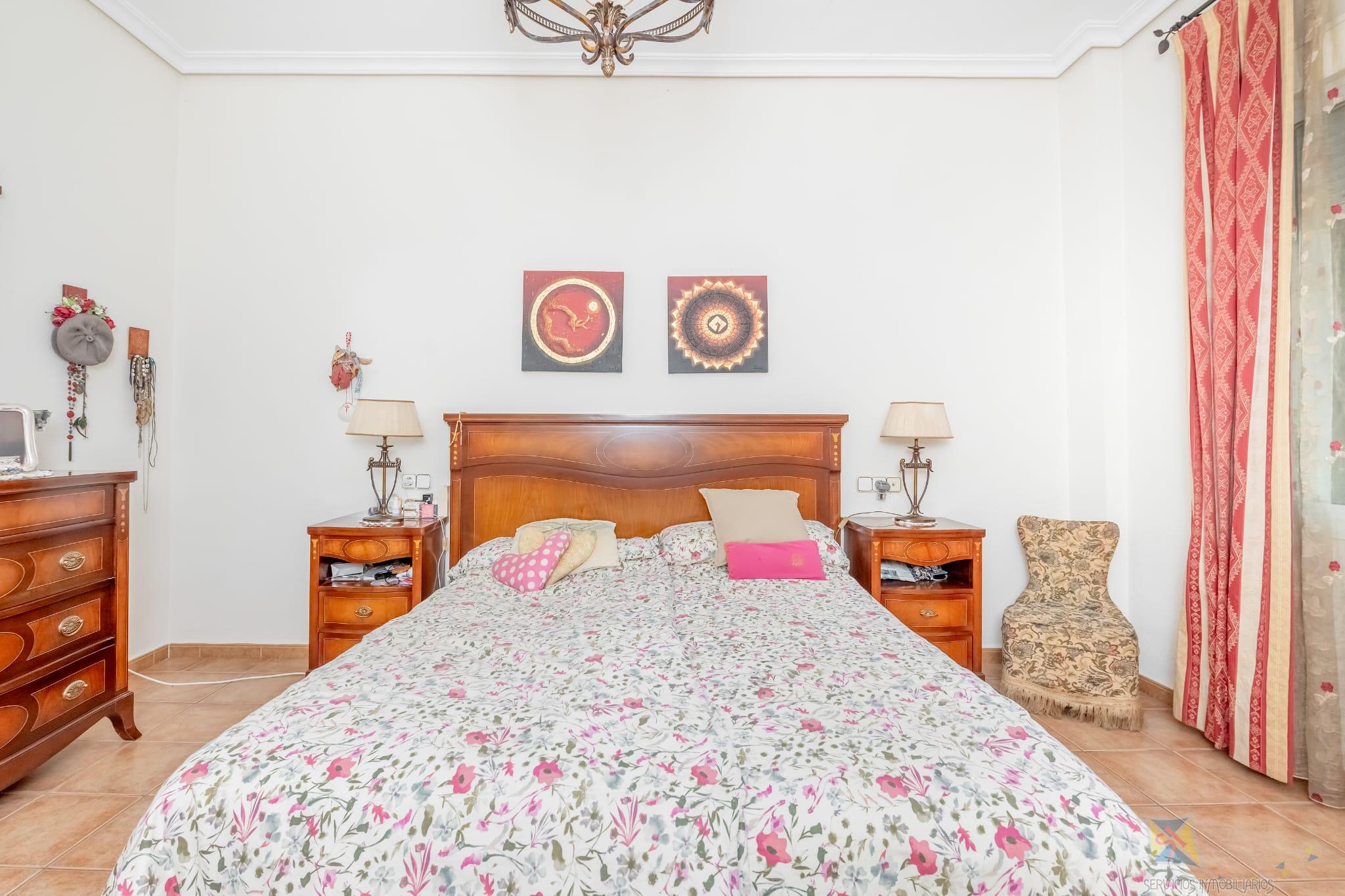 For sale of villa in Dos Hermanas