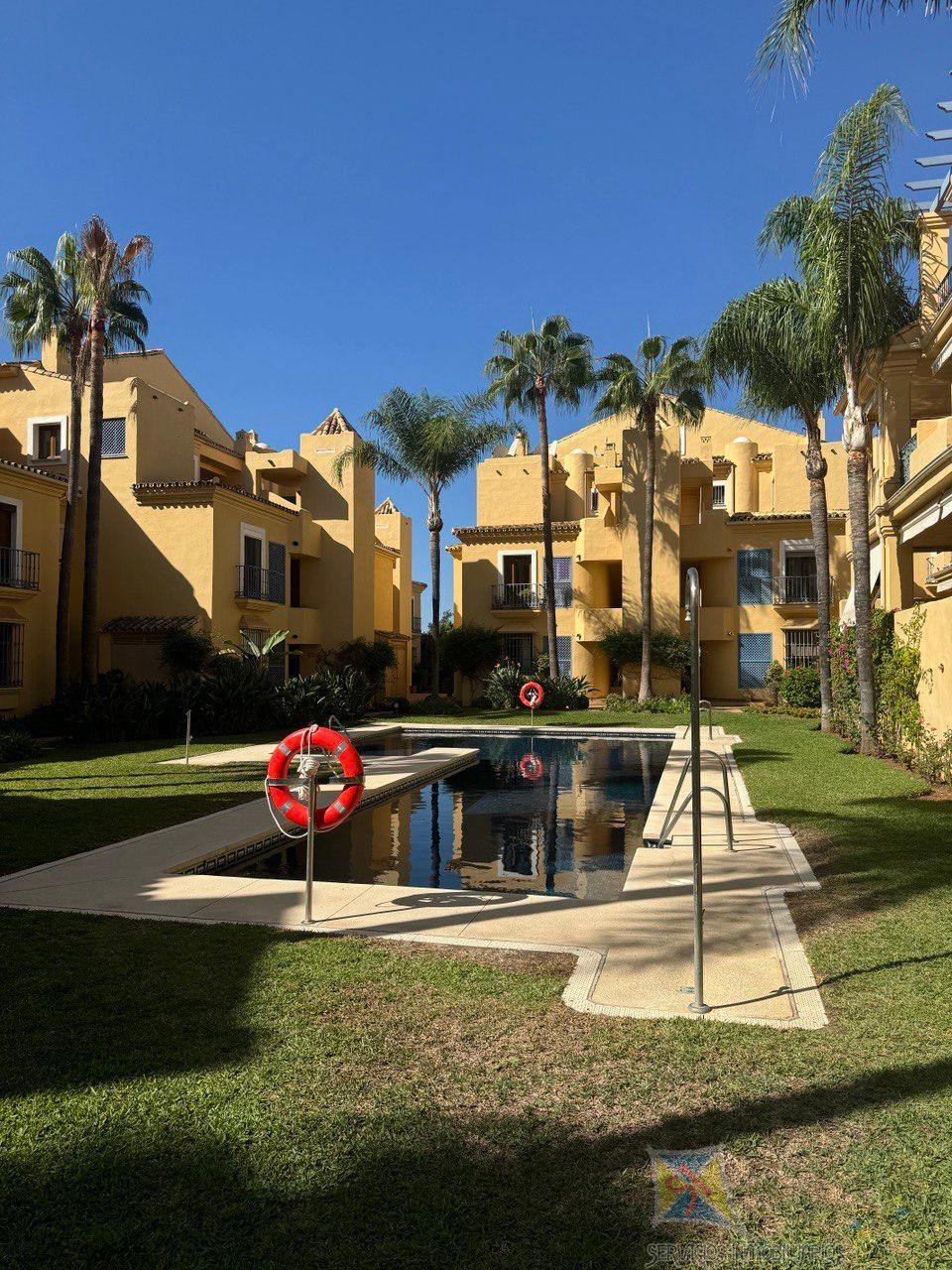 For rent of duplex in Marbella