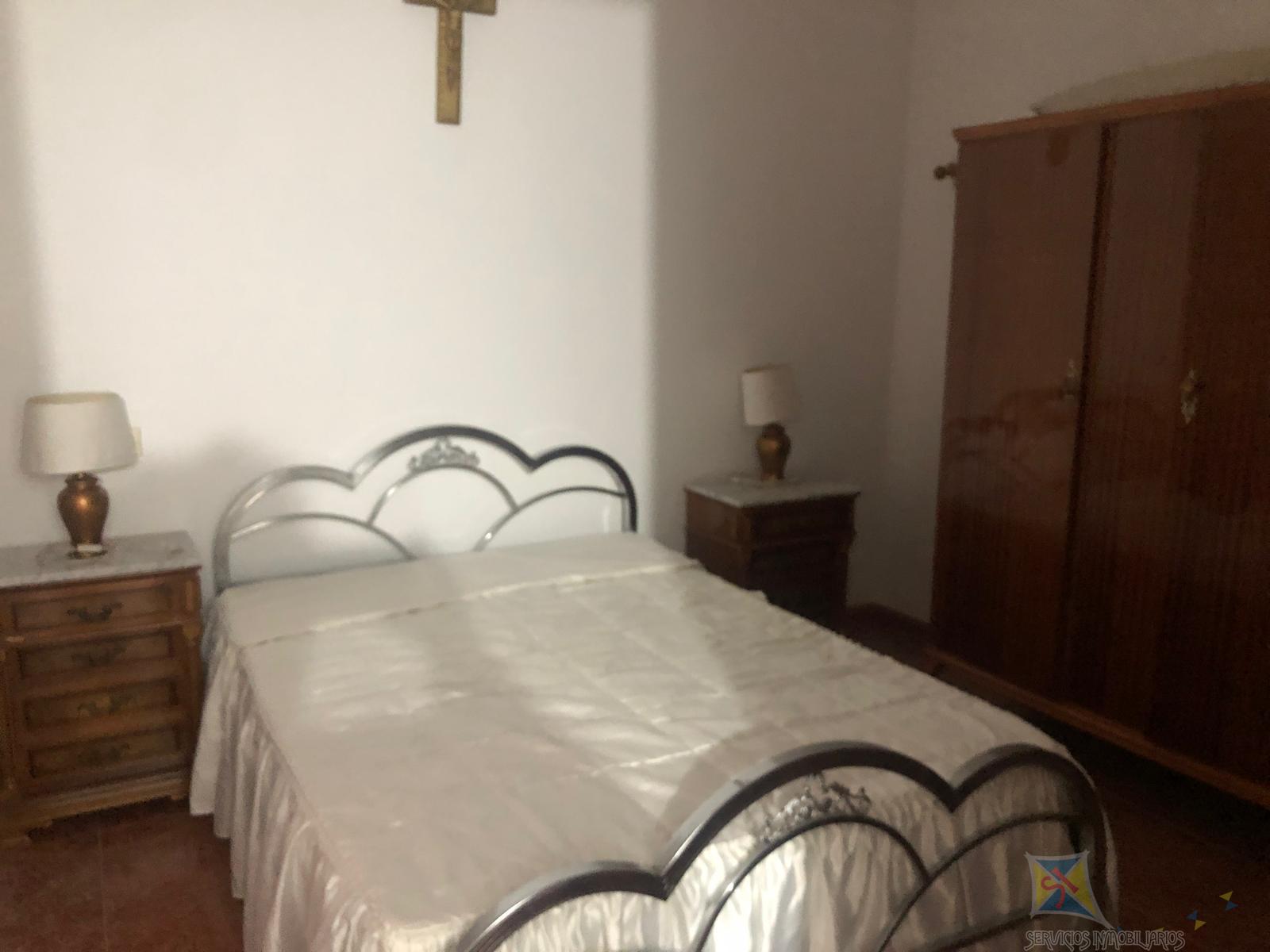 For sale of house in Cuevas Bajas
