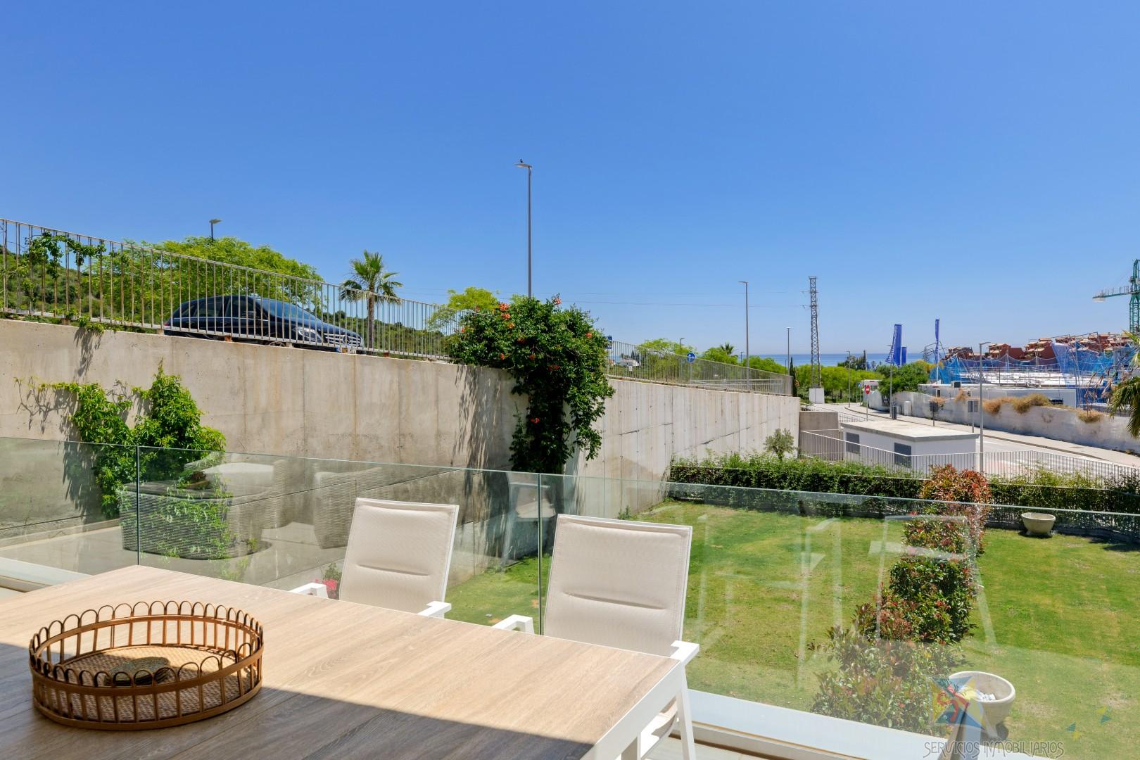 For sale of apartment in Estepona