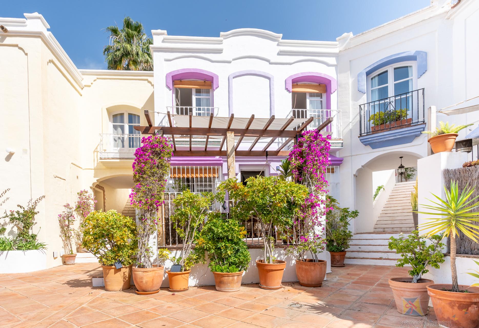 For sale of house in Benahavís