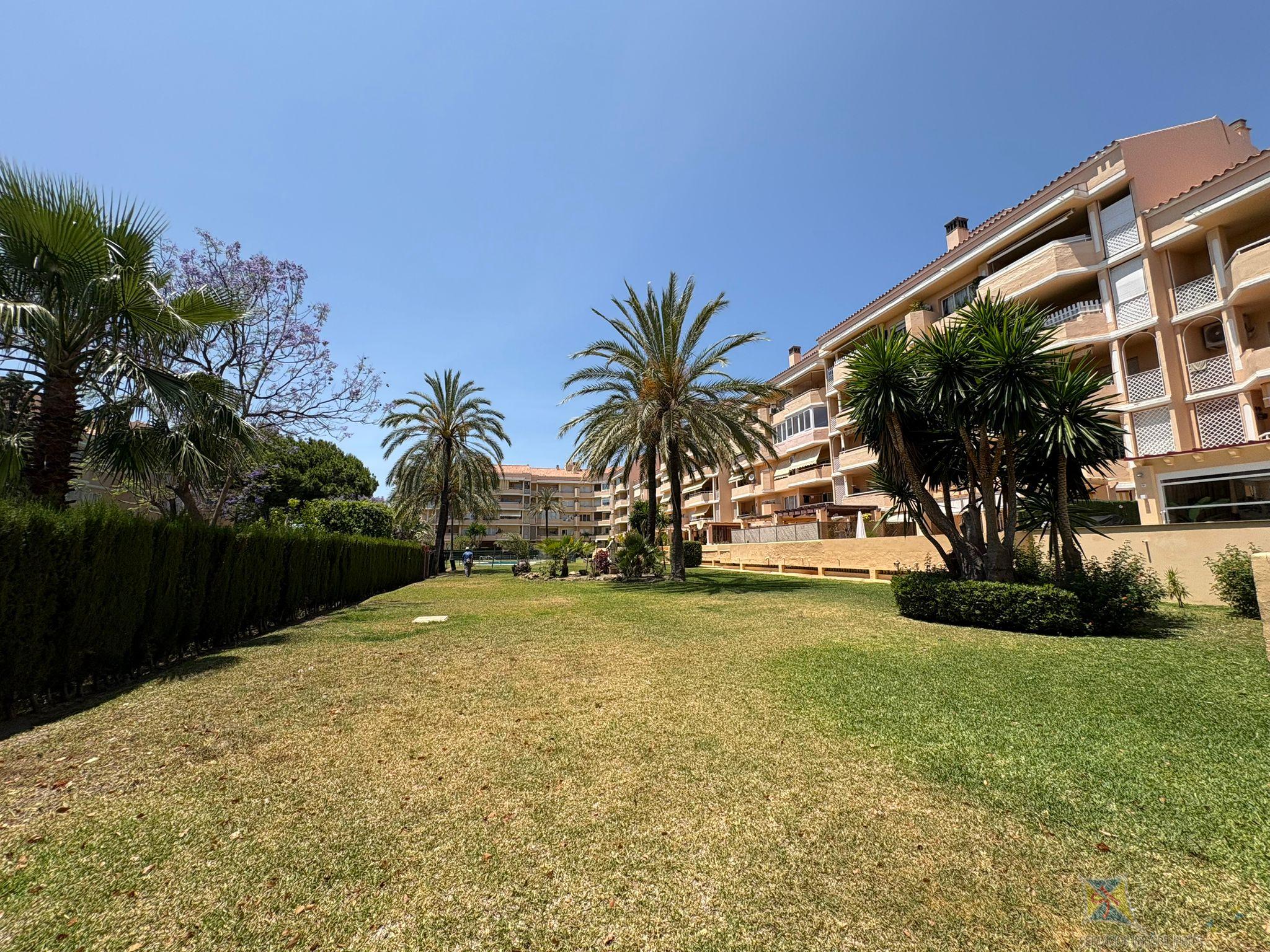 For sale of apartment in Estepona