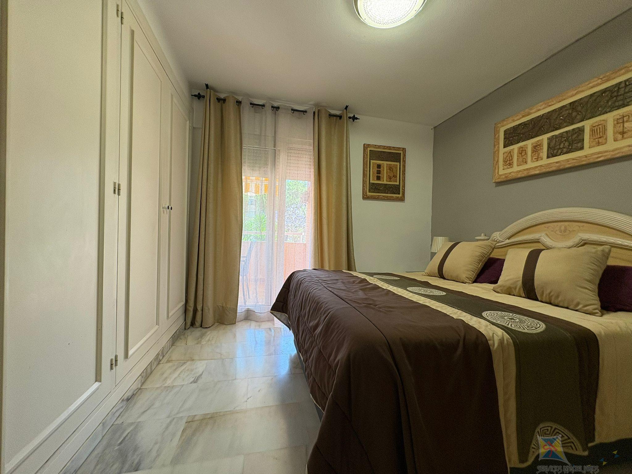 For sale of apartment in Estepona