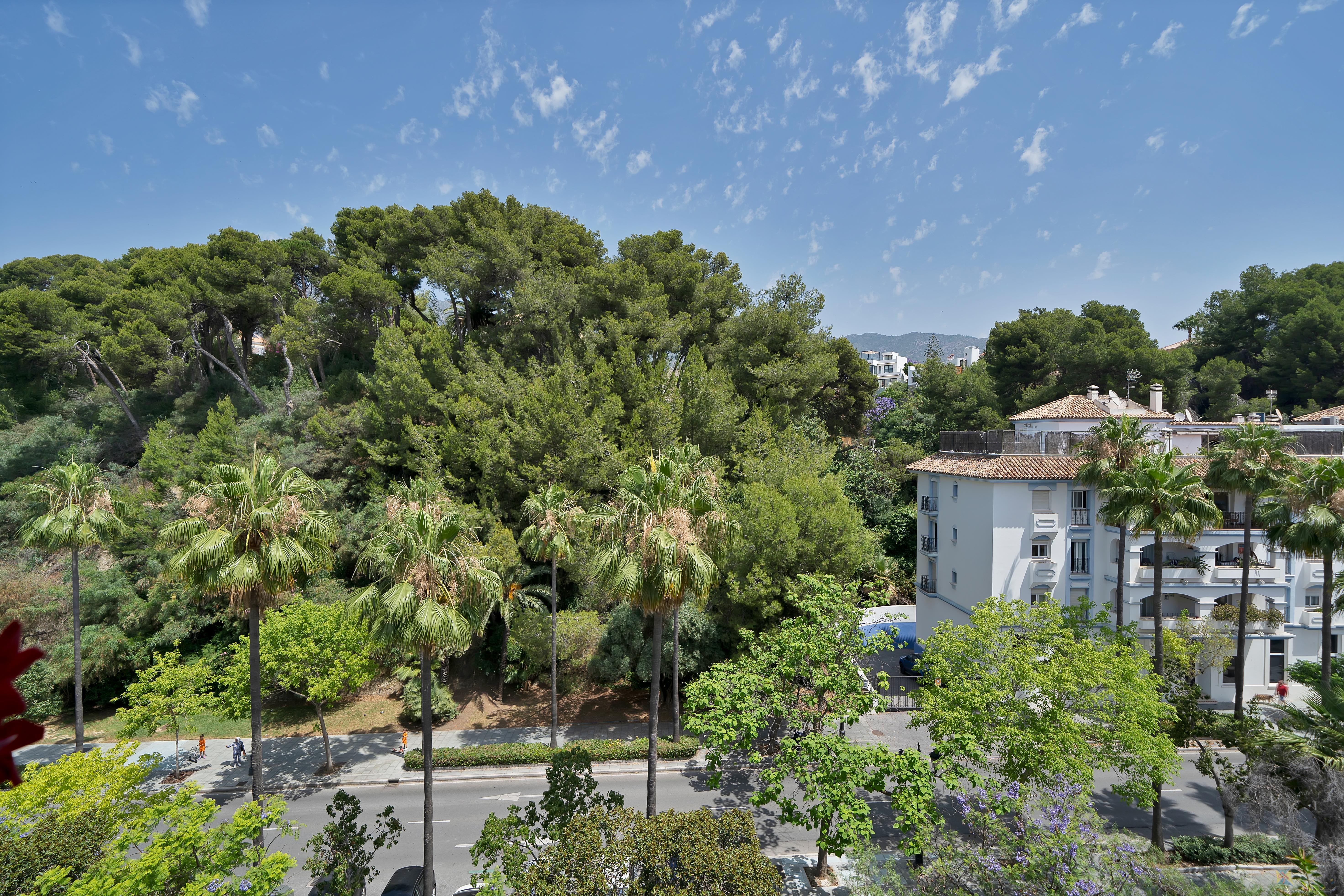 For sale of apartment in Marbella
