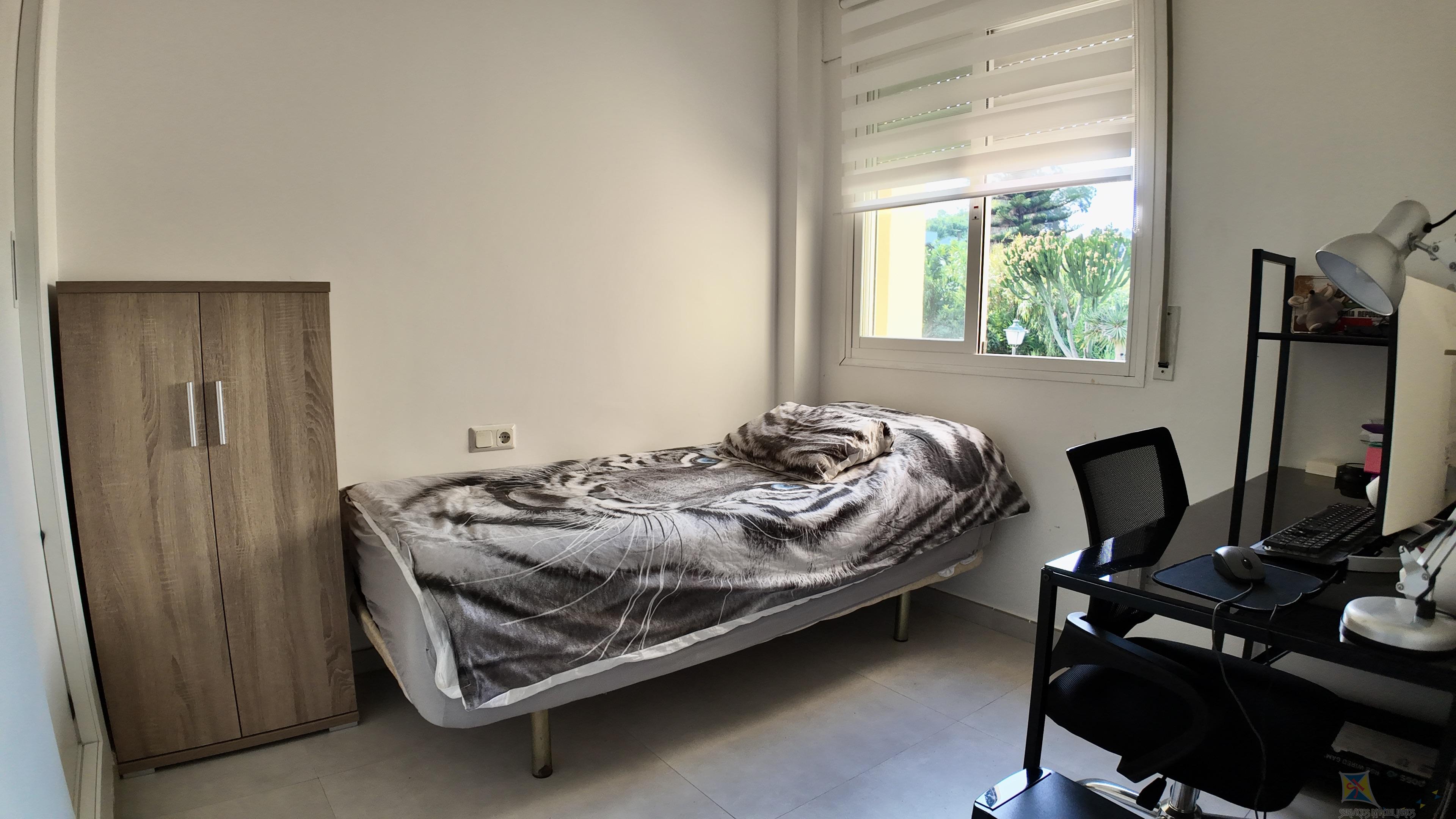 For sale of villa in Estepona