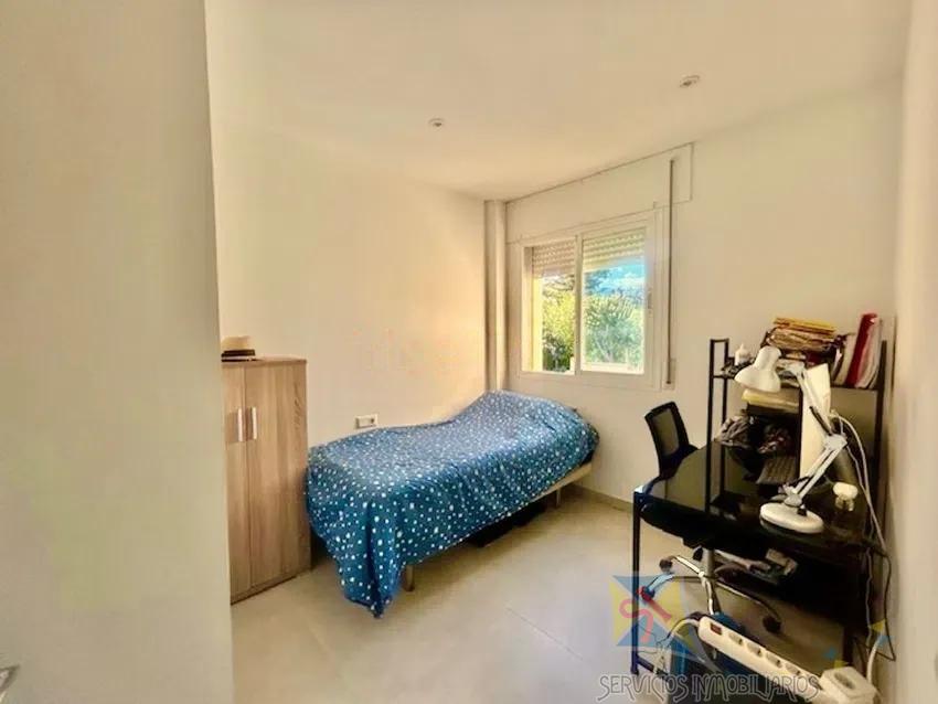 For sale of villa in Estepona