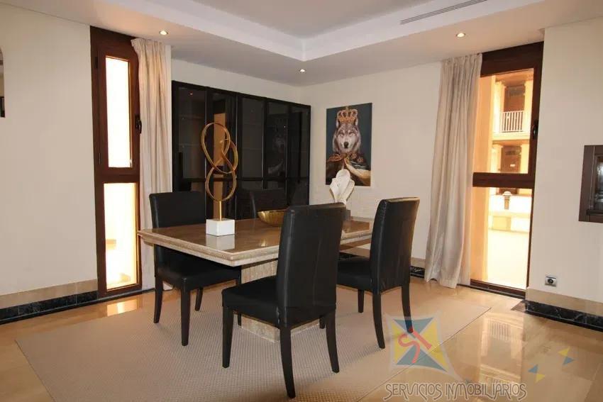 For sale of apartment in Estepona