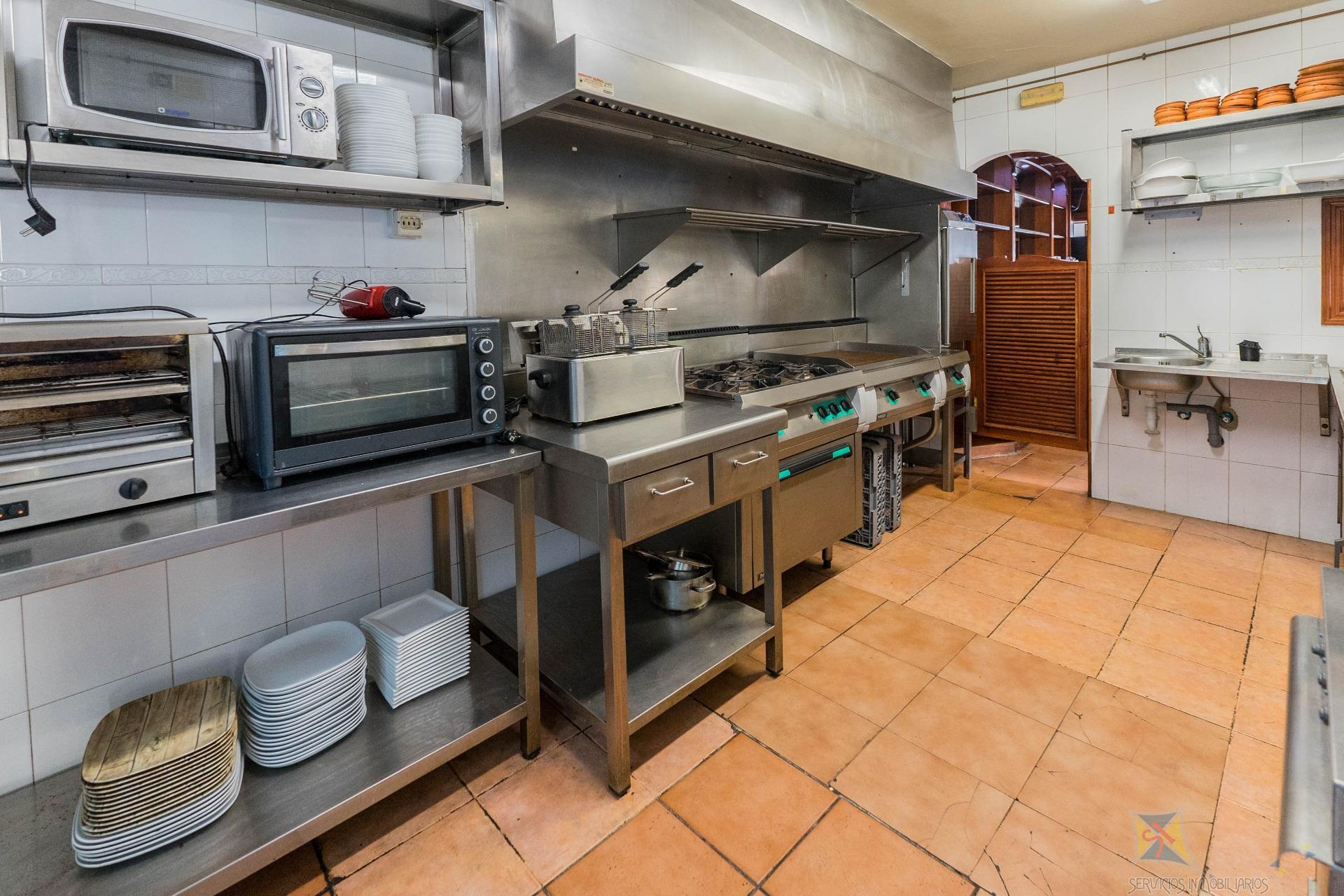 For sale of commercial in Fuengirola
