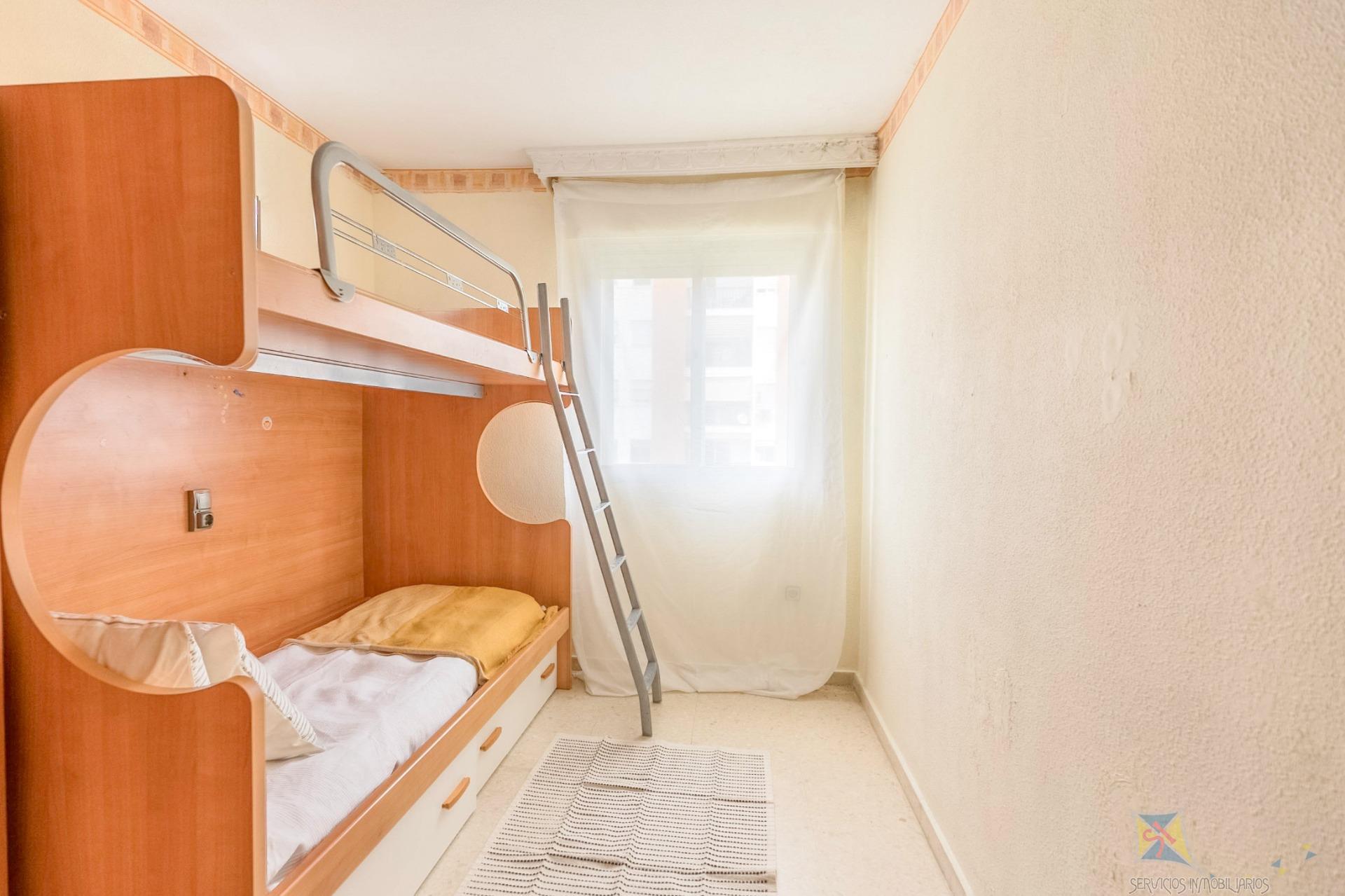For sale of flat in Benalmádena