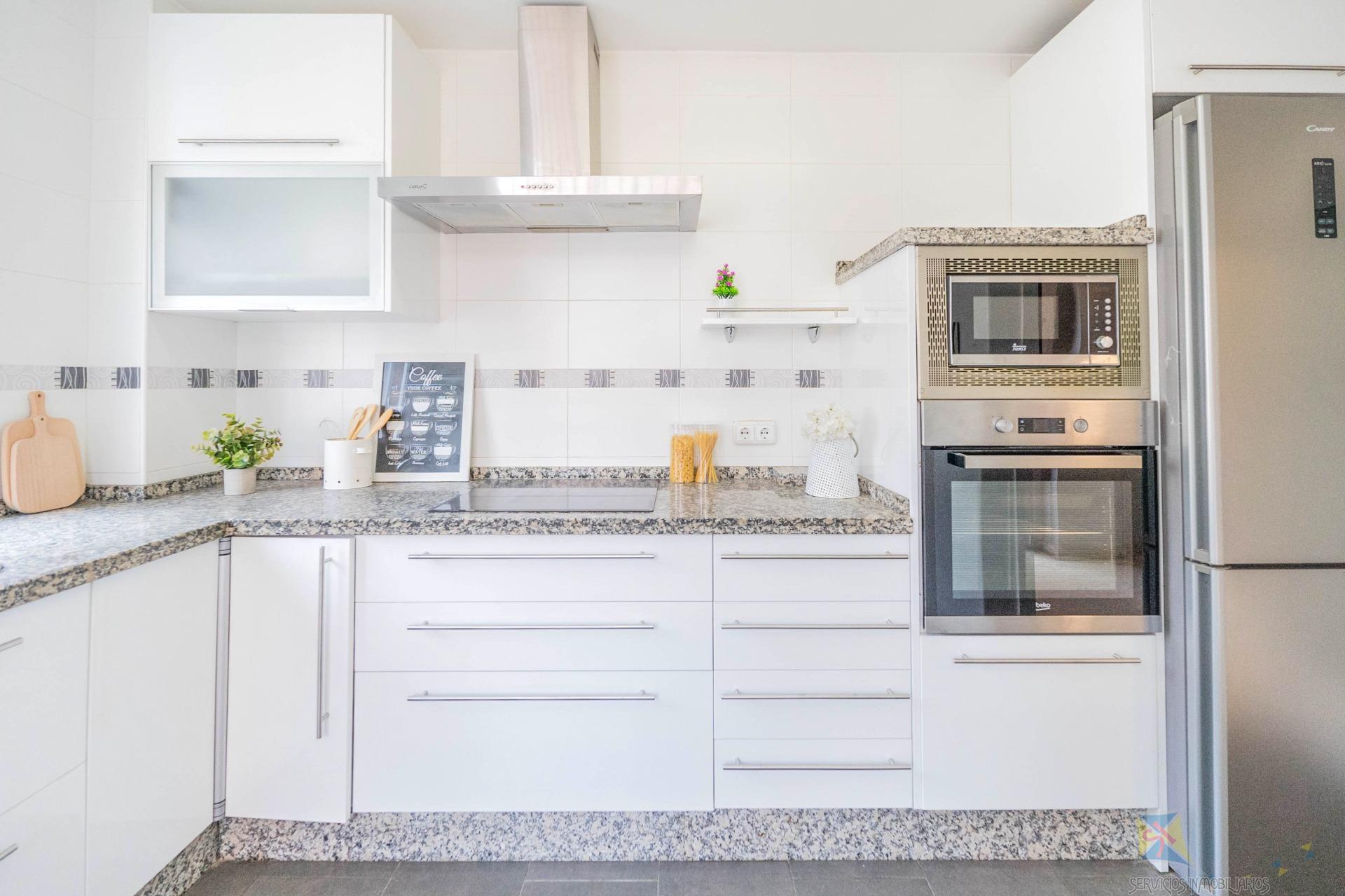 For sale of flat in Benalmádena