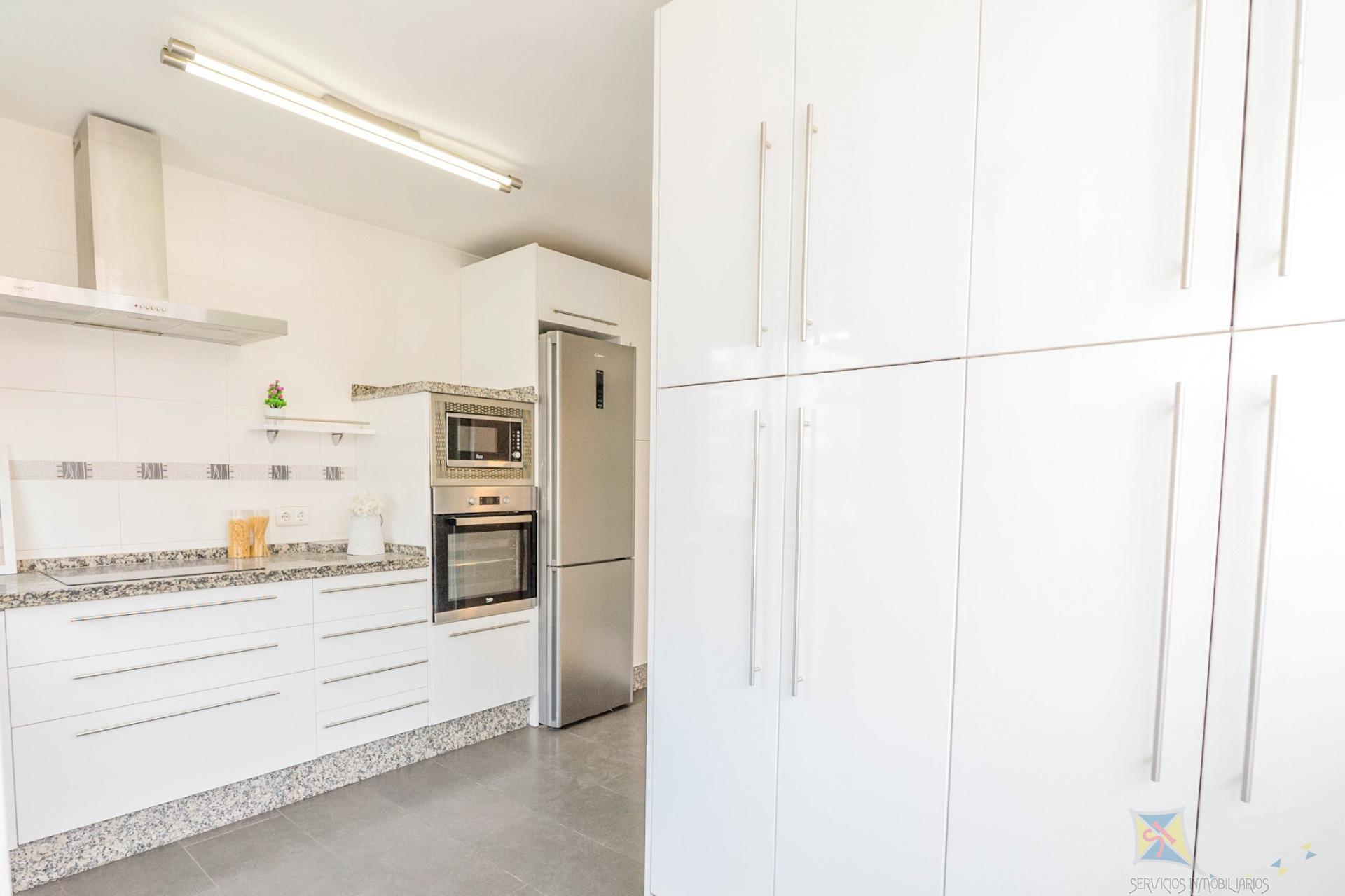 For sale of flat in Benalmádena