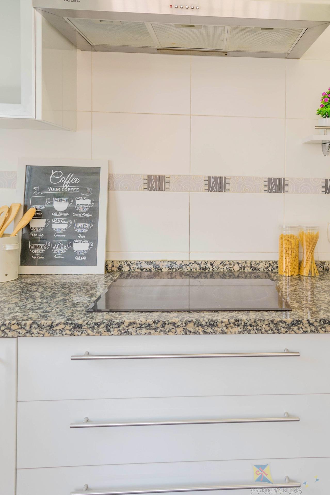 For sale of flat in Benalmádena