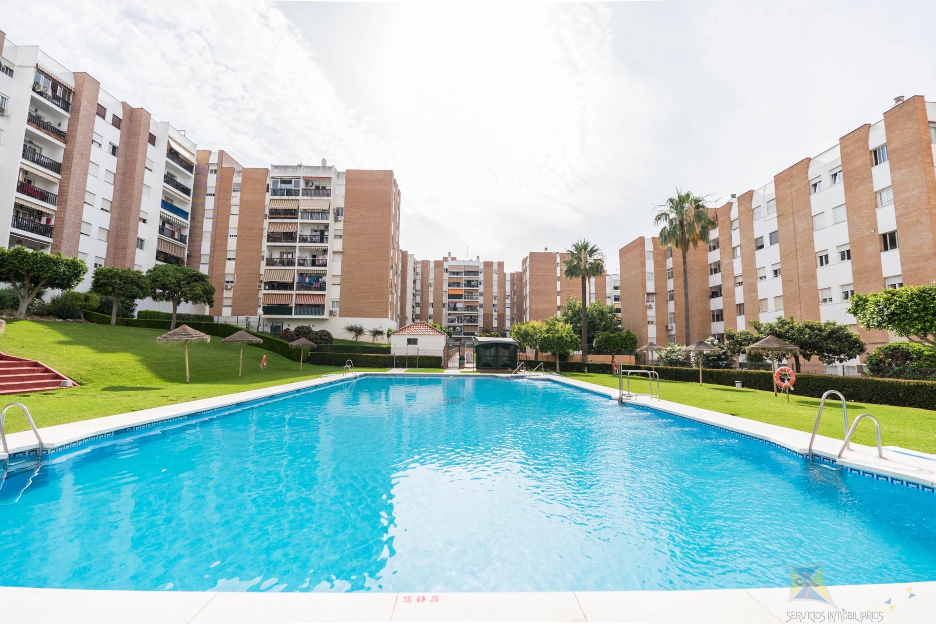 For sale of flat in Benalmádena