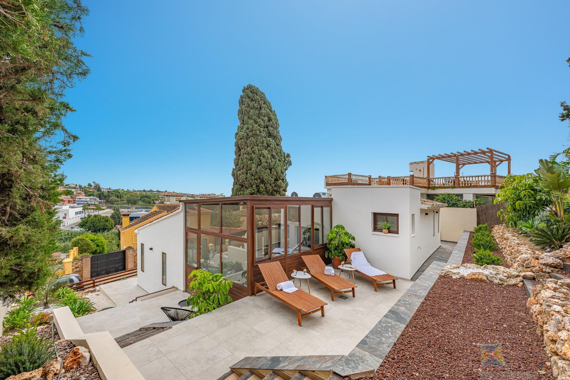 For sale of chalet in Mijas
