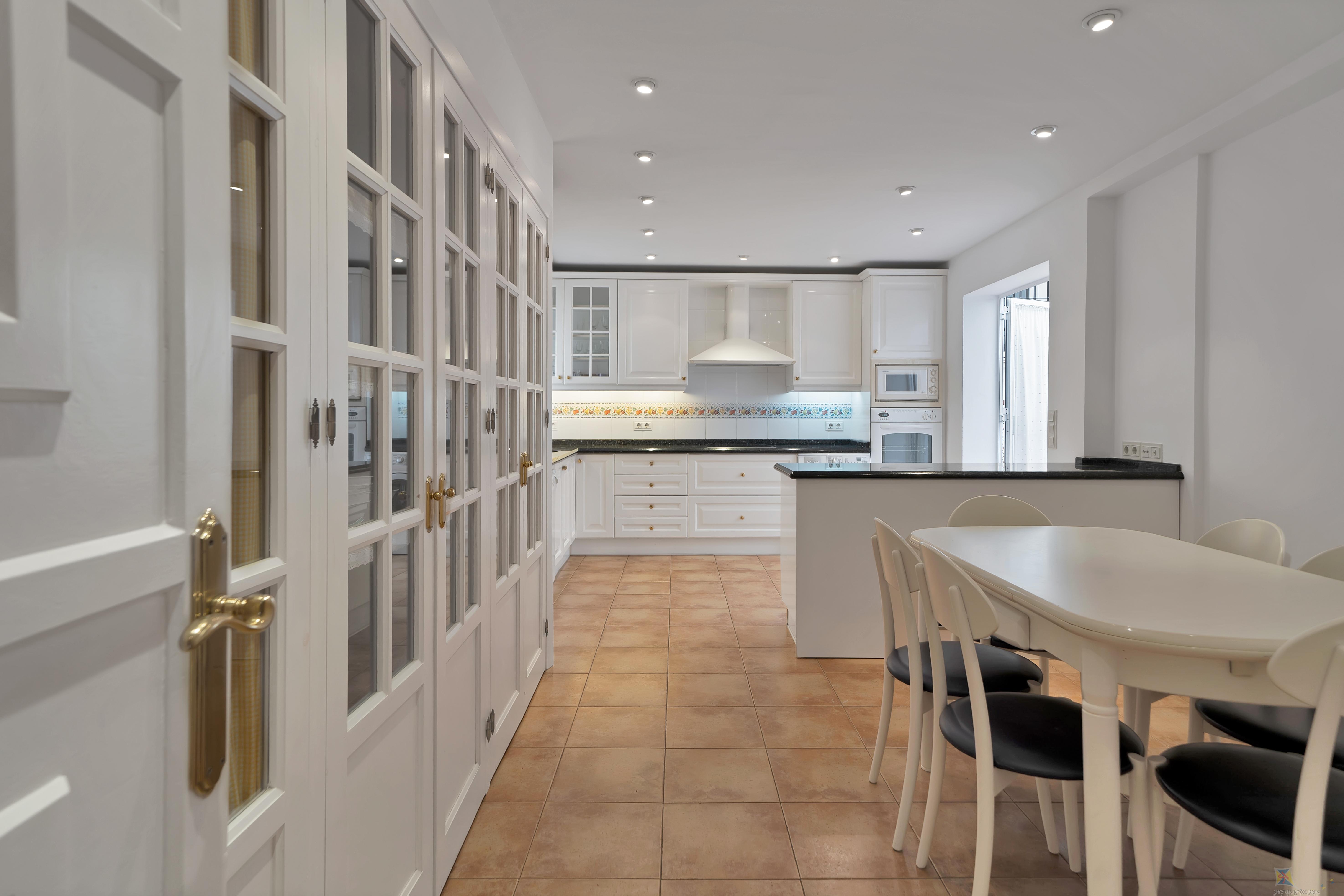 For sale of apartment in Marbella