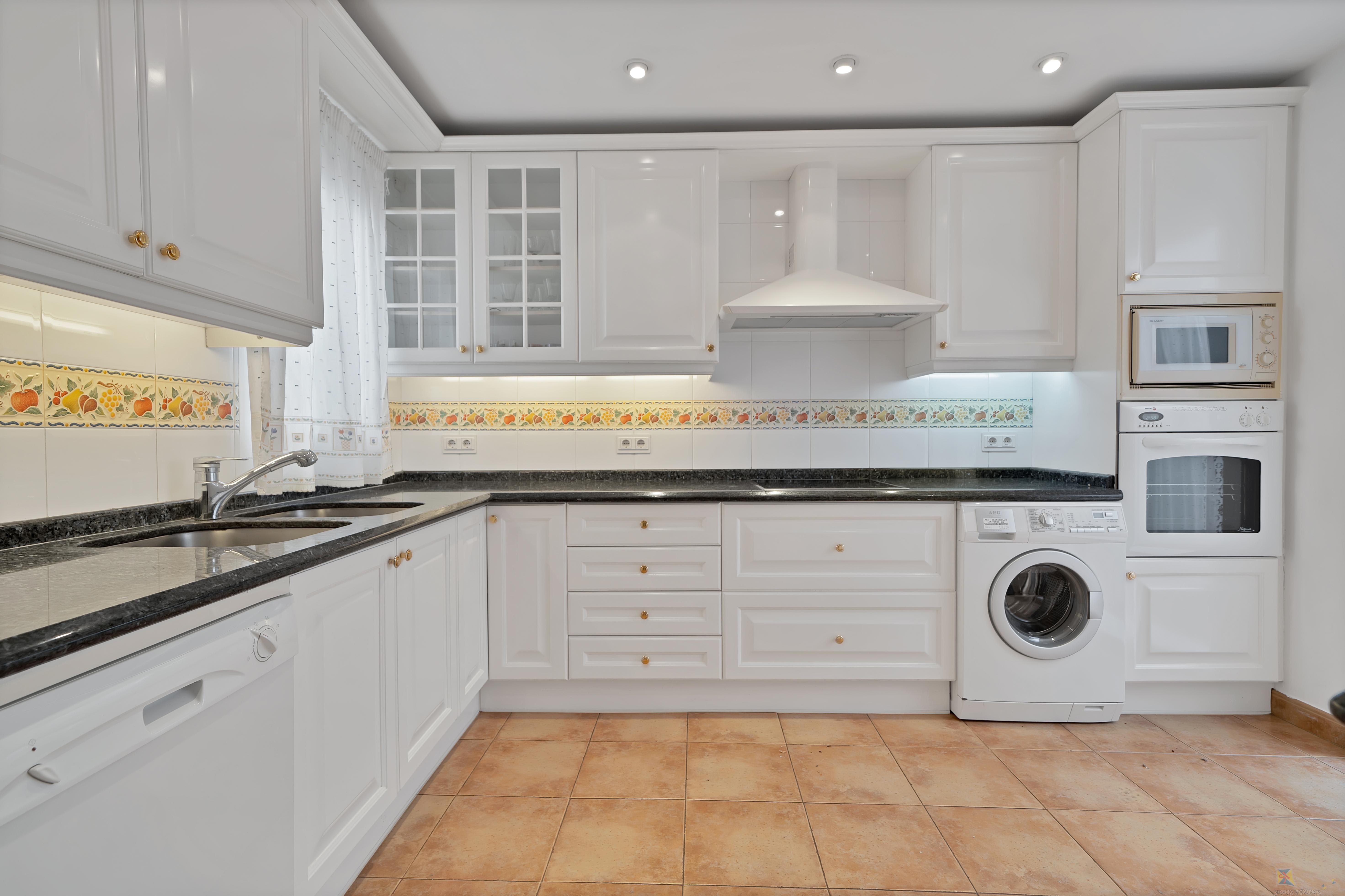 For sale of apartment in Marbella