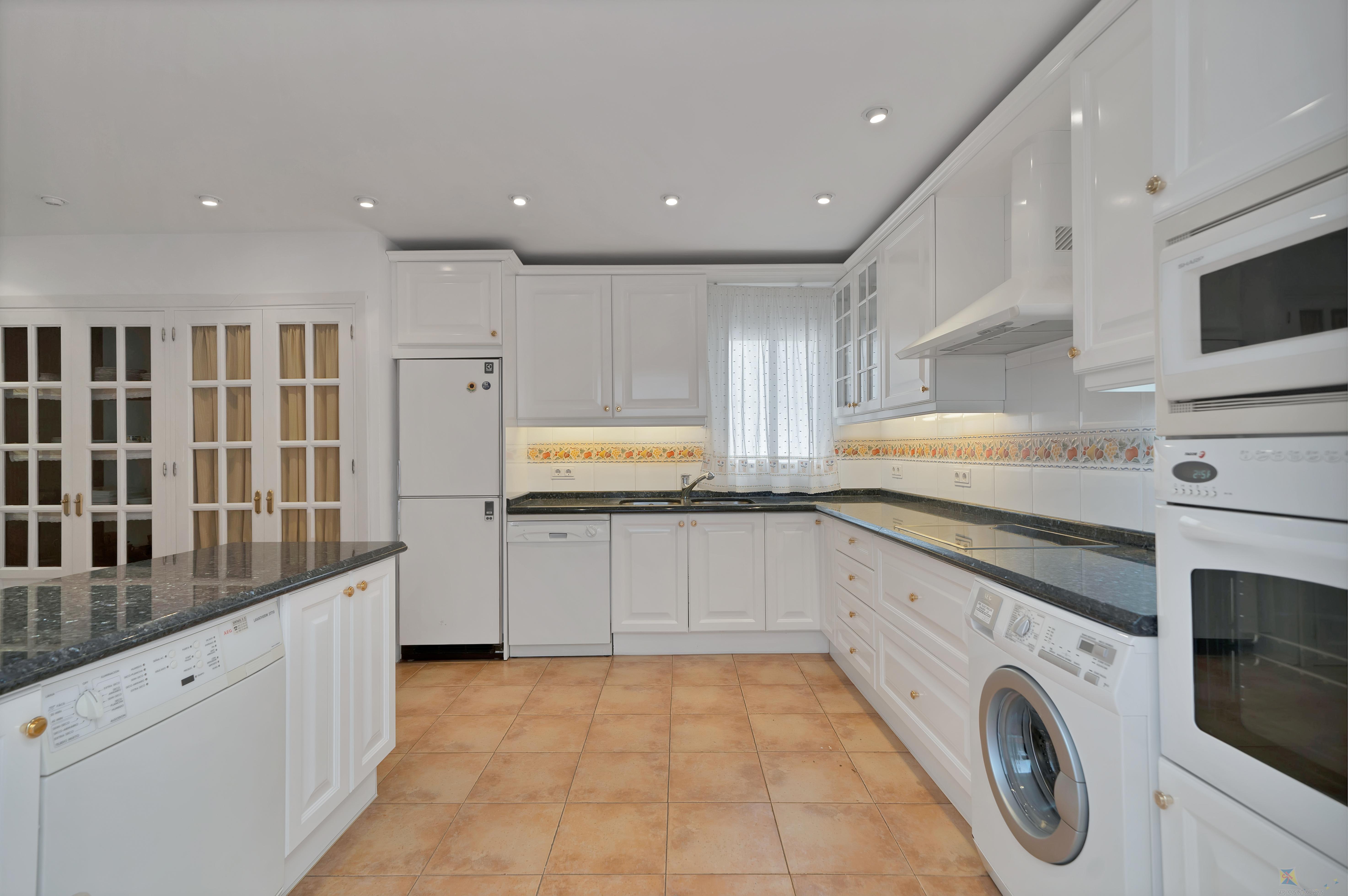 For sale of apartment in Marbella